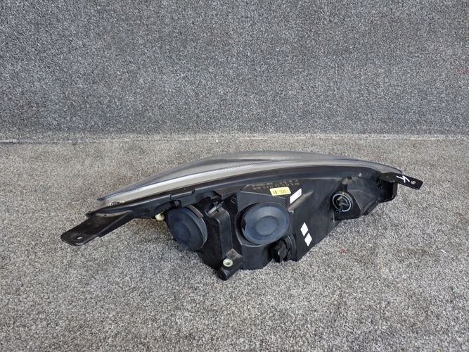 FORD FIESTA MK8 VIII 17- LAVE PREDNE SVETLO