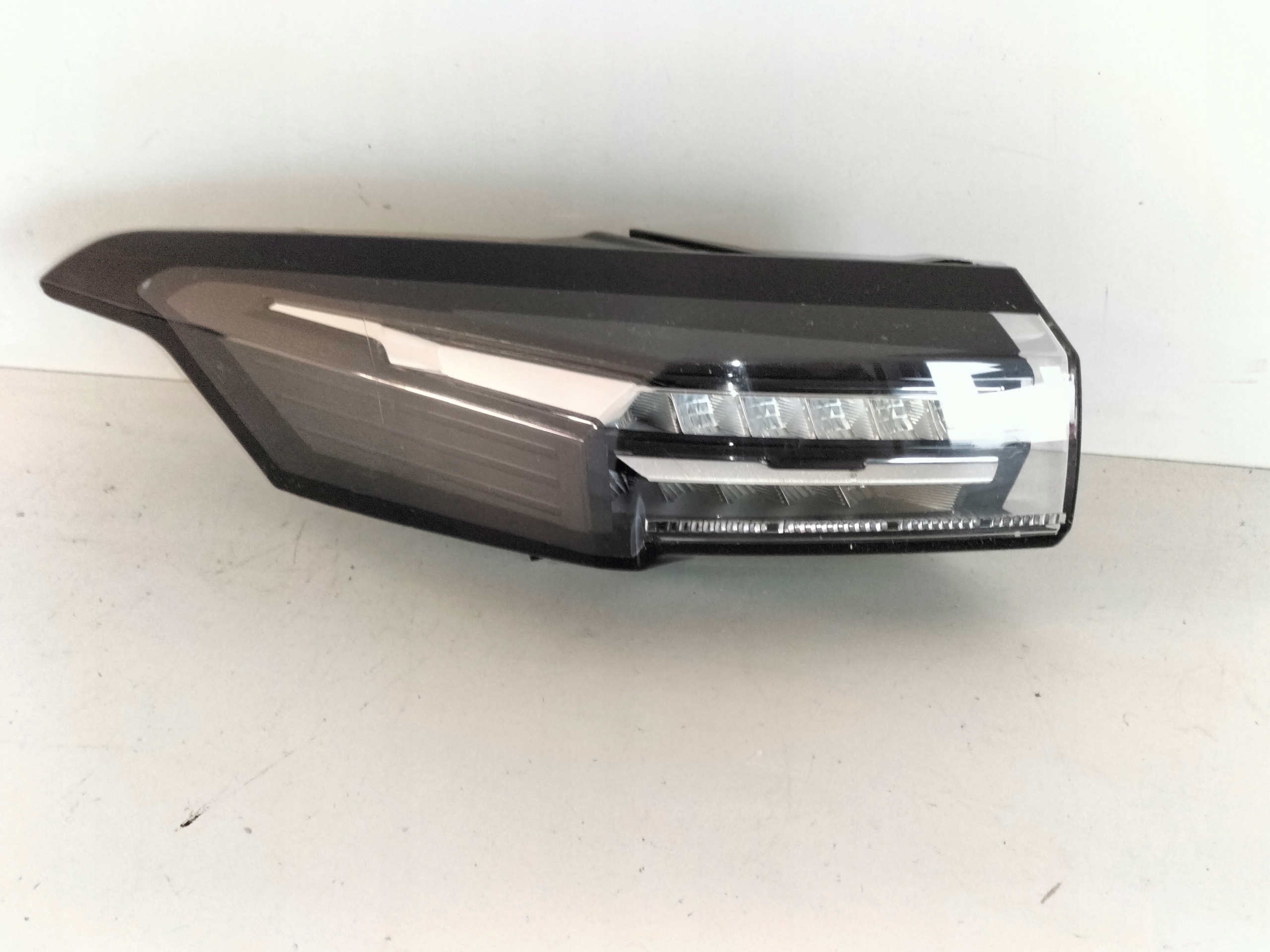 LAVE ZADNE SVETLO PEUGEOT 308 III T10 21- LED