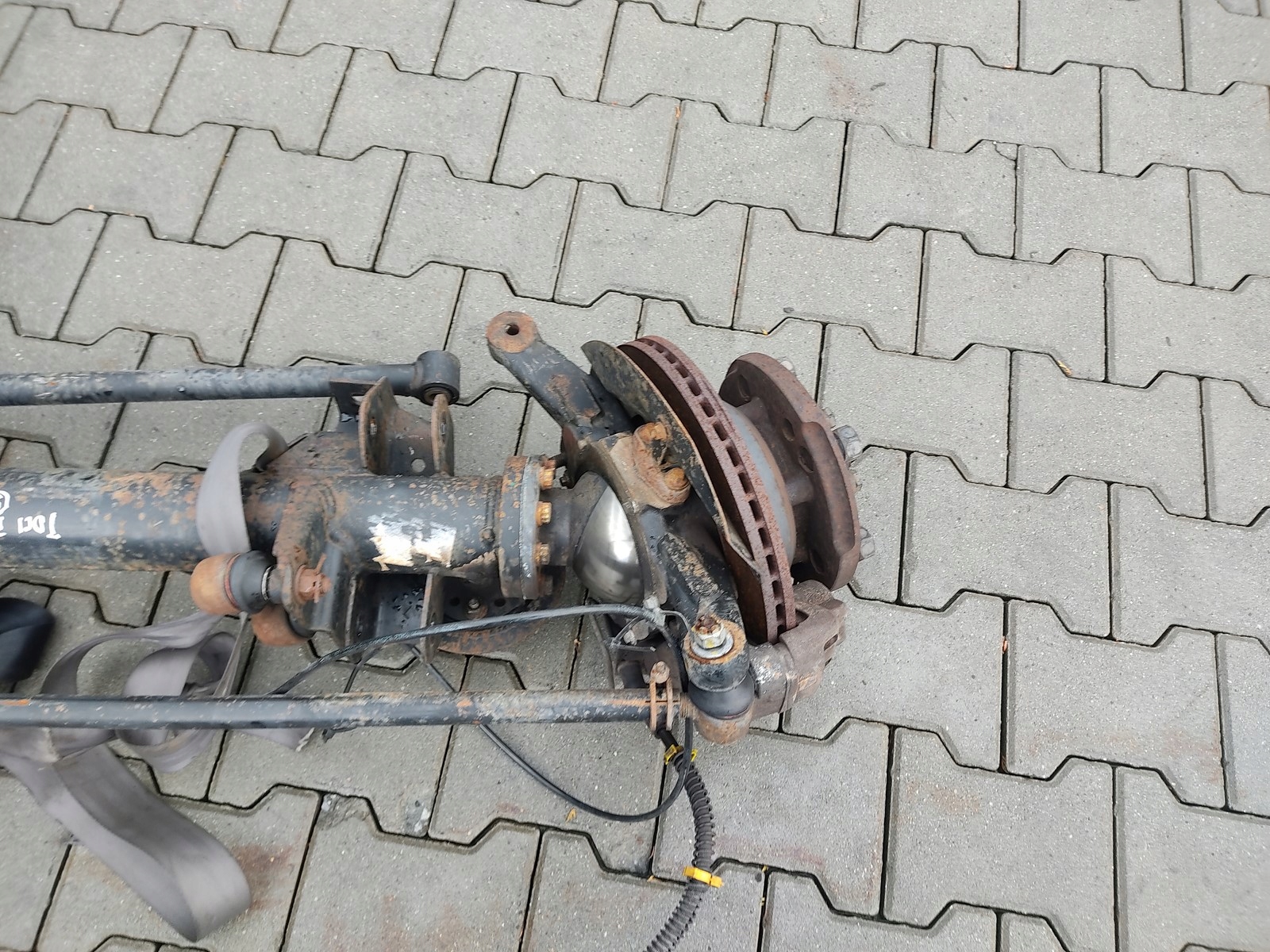 PREDNY DIFERENCIAL LAND ROVER DEFENDER 2.2 2.4 TDCI BEZ ABS 2007-2014