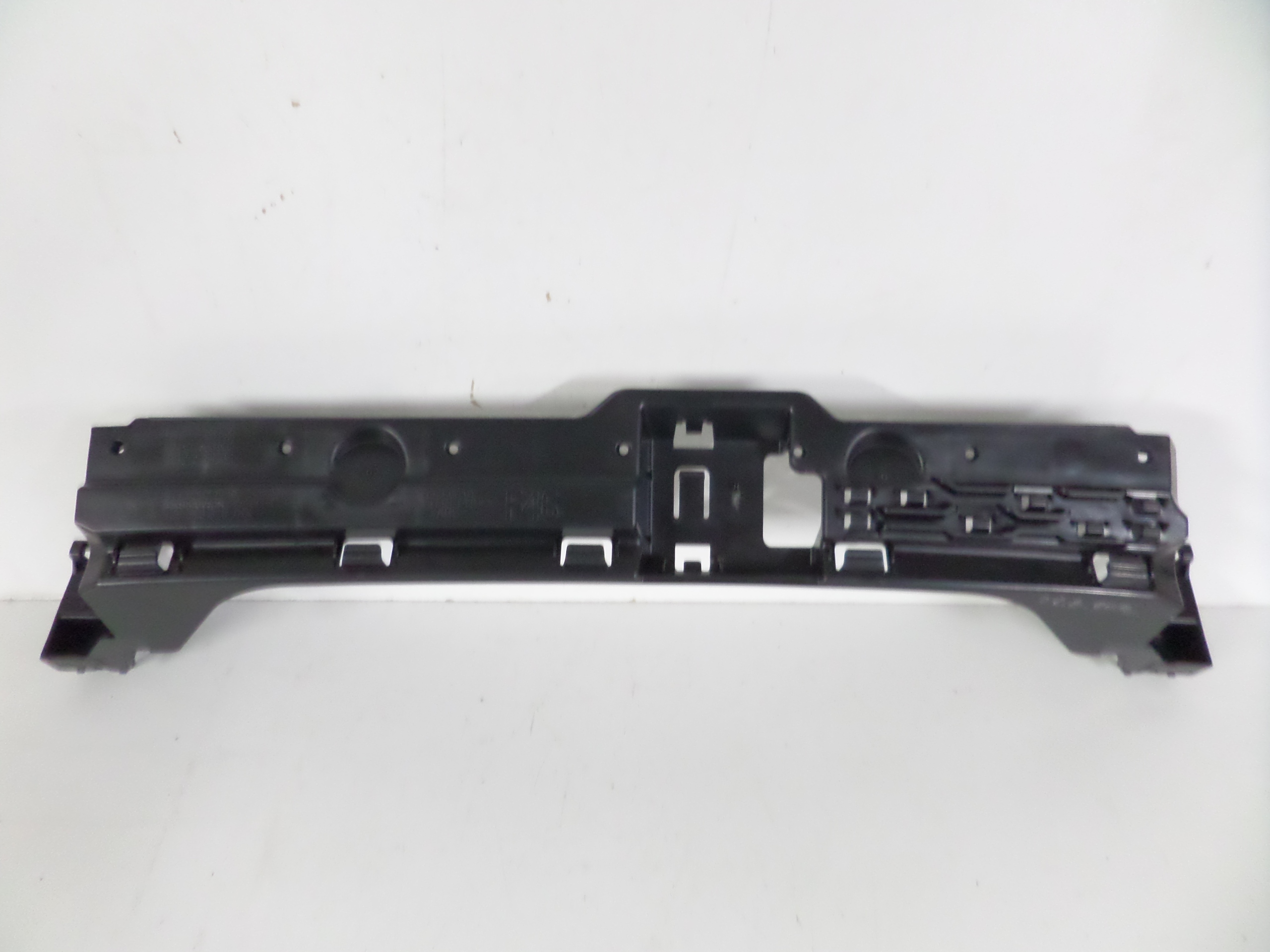 LISTA ZADNEHO NARAZNIKA BMW 2 F46 14-