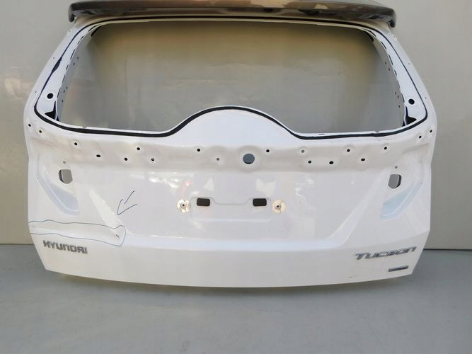 HYUNDAI TUCSON IV ZADNÁ KAPOTA