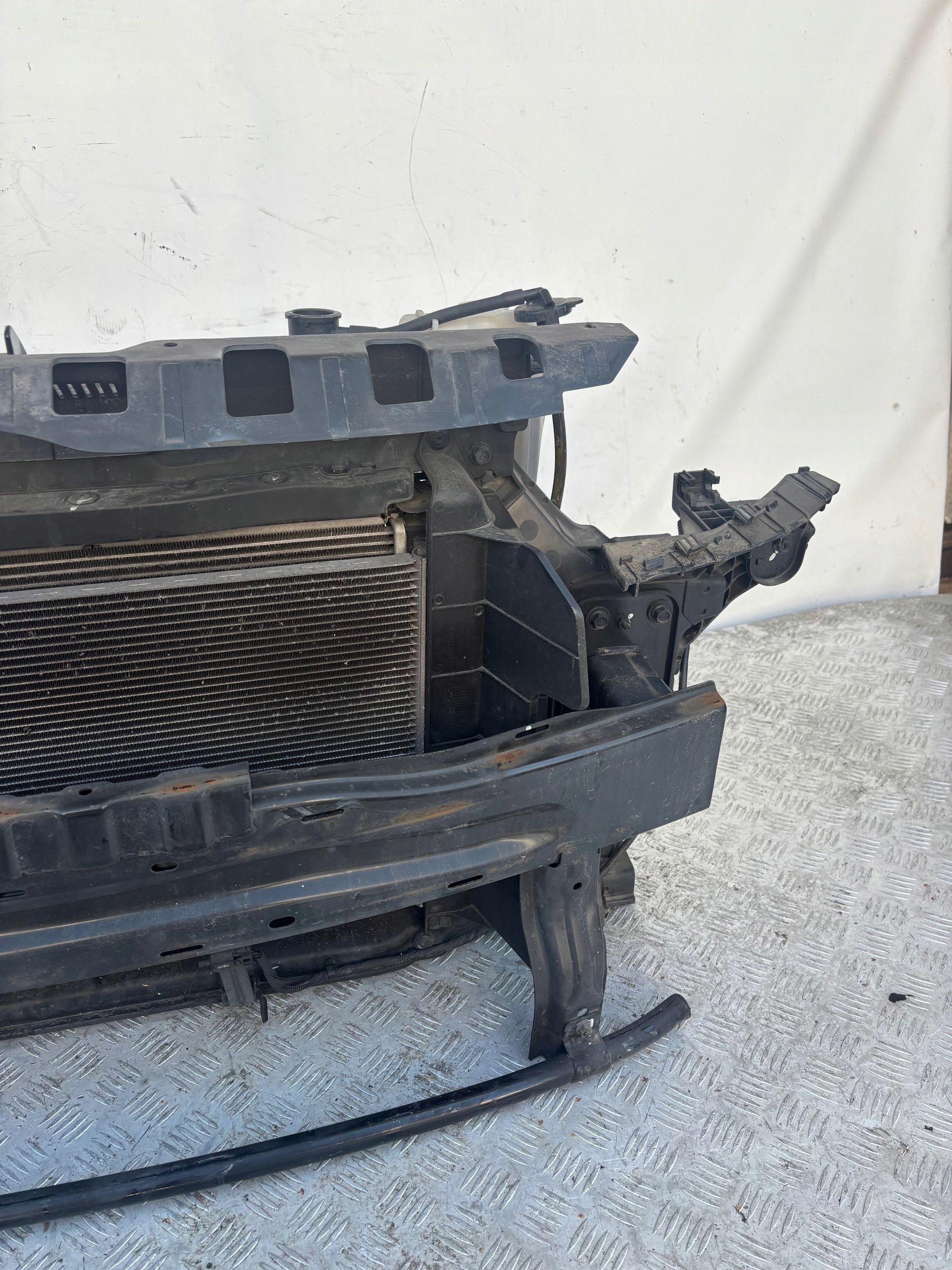 PREDNE CELO VYSTUHA CHLADICE HYUNDAI I10 II 1.0 13-