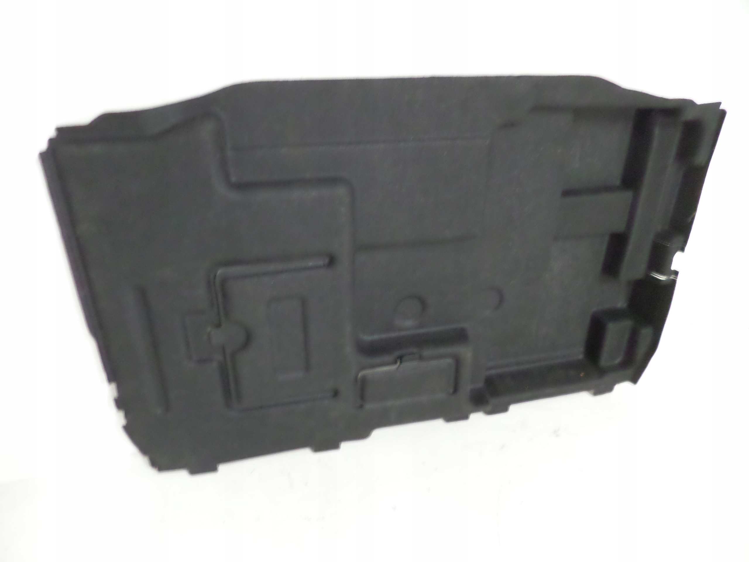 DNO KUFRA MERCEDES C KLASA W205 18-