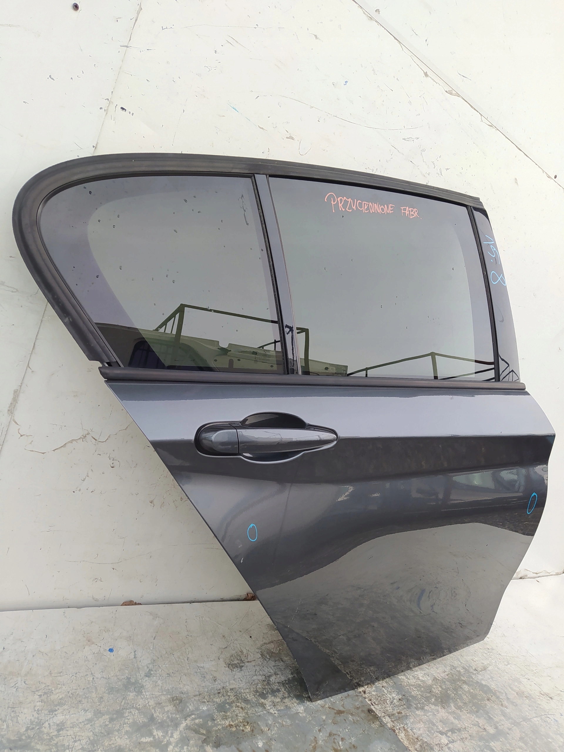 BMW 1 F20 PRAVE ZADNE DVERE