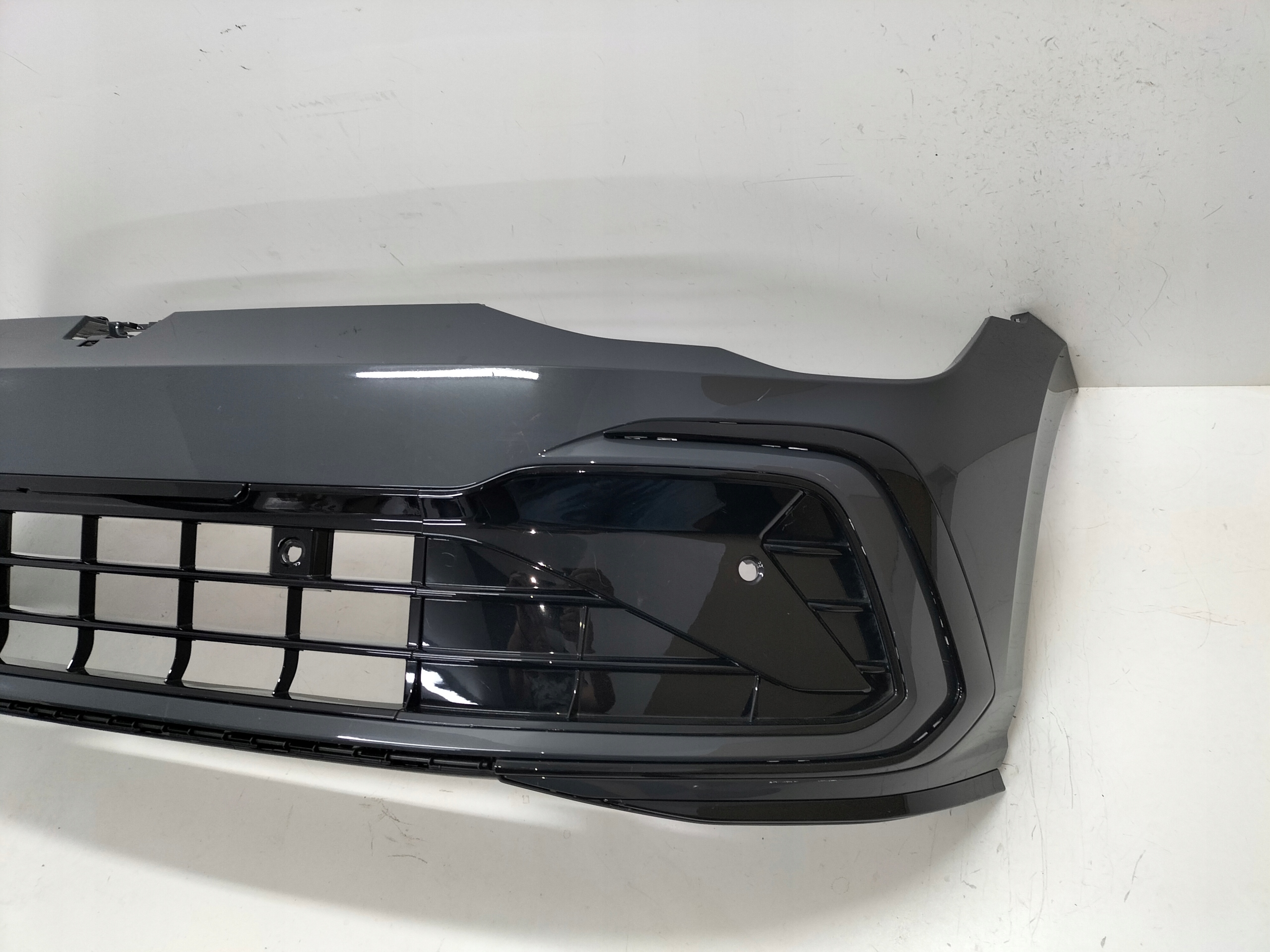 PREDNÝ NÁRAZNÍK VW GOLF 8 VIII 20-24 R-LINE