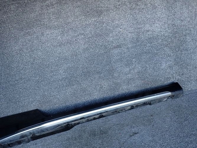 AUDI TTRS TT RS LIFT 19- PRAVA PRAHOVA LISTA