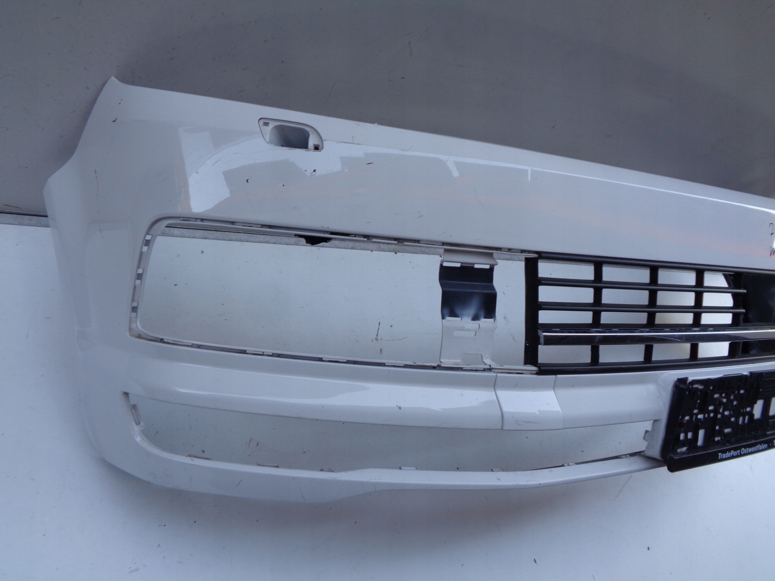 PREDNÝ NÁRAZNÍK VW T6 7E0 15- NR 21300