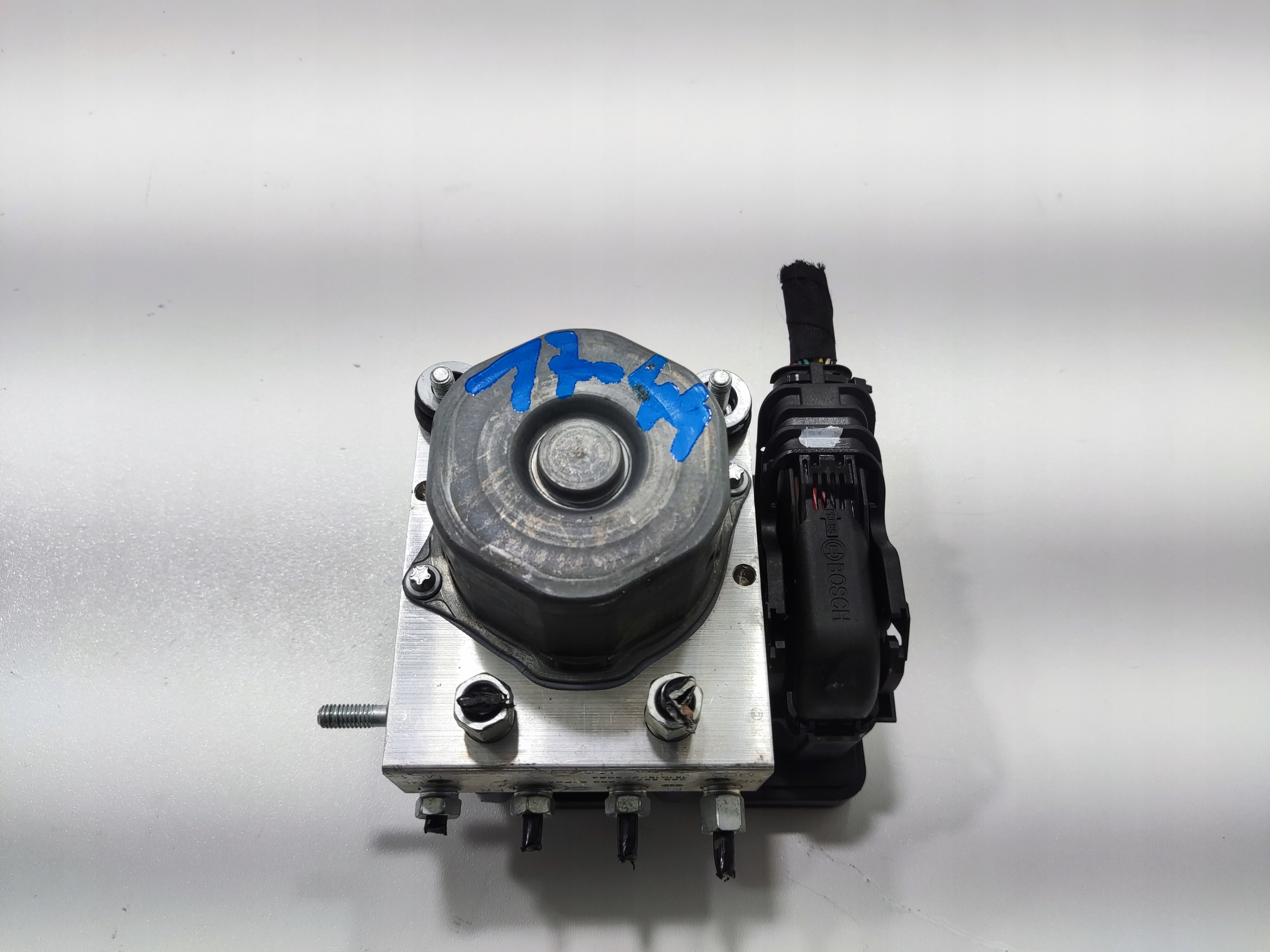 RIADIACA JEDNOTKA KOCKA ABS NISSAN MICRA V K14 2016-2022 47660-5FP0A