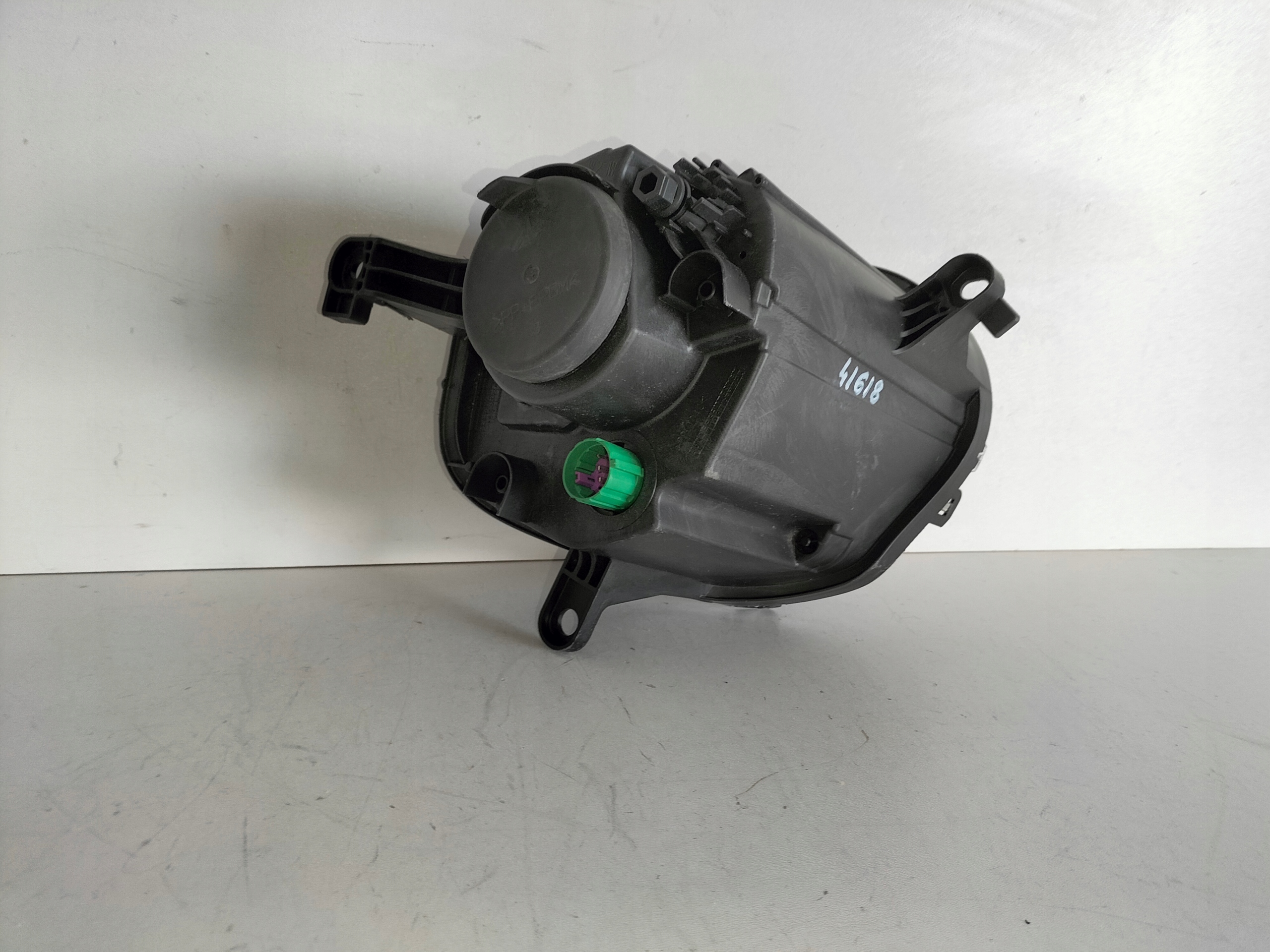 LAVE PREDNÉ SVETLO HMLOVKA FIAT 500 LIFT 15-