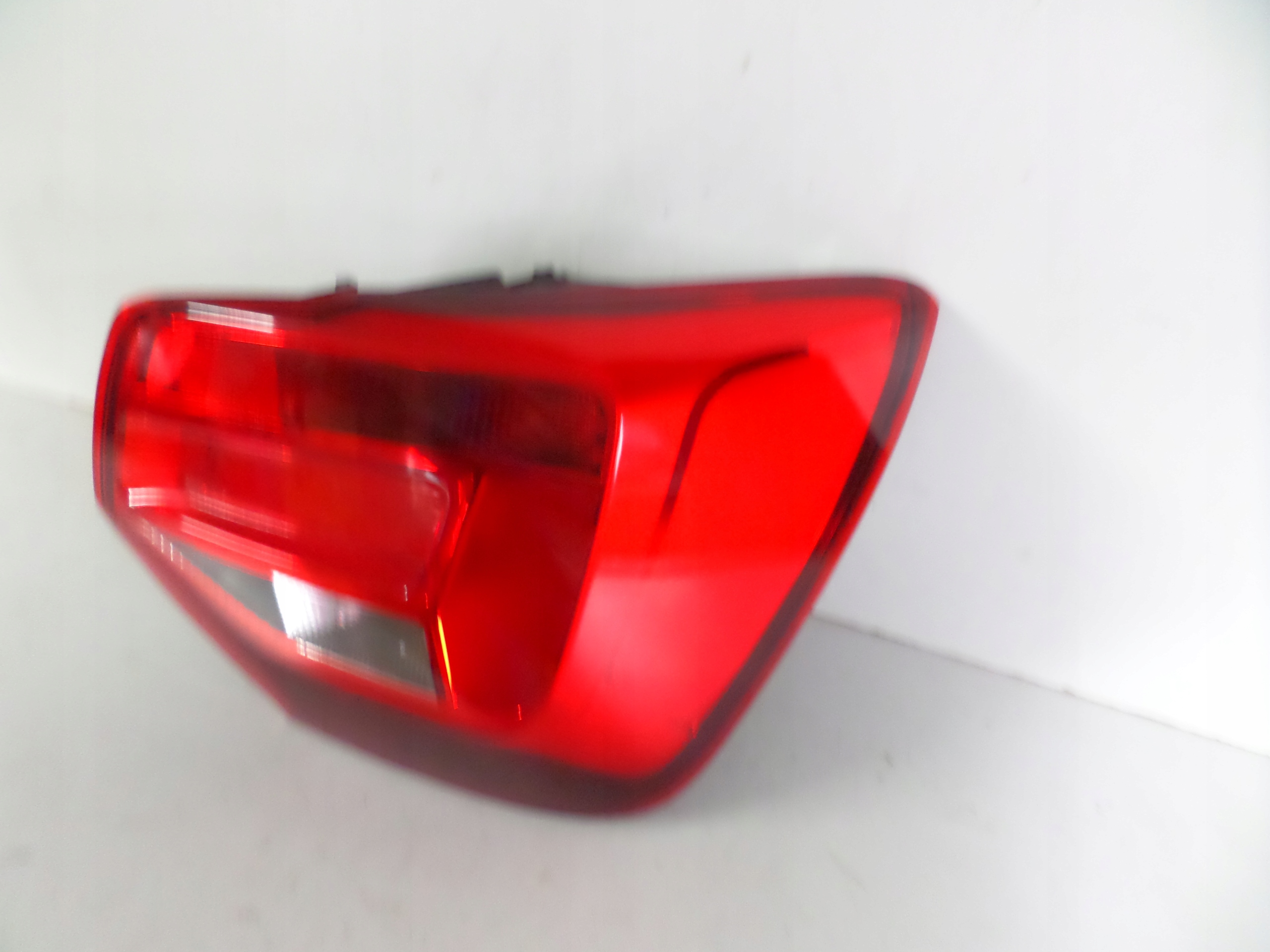 PRAVE ZADNE SVETLO AUDI Q2 16-
