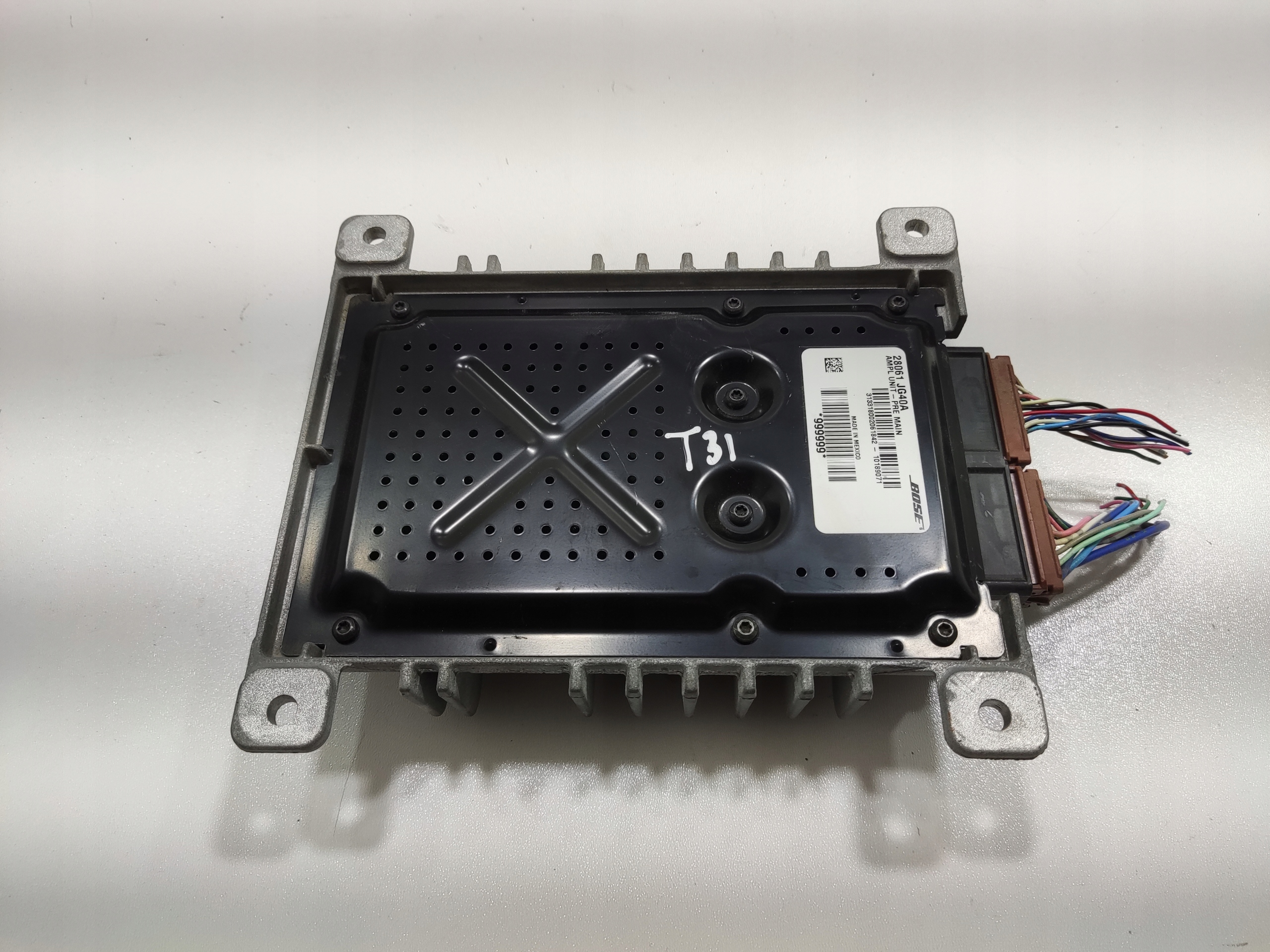 ZOSILNOVAC AUDIO BOSE NISSAN X-TRAIL T31 2007-2014 28061-JG40A