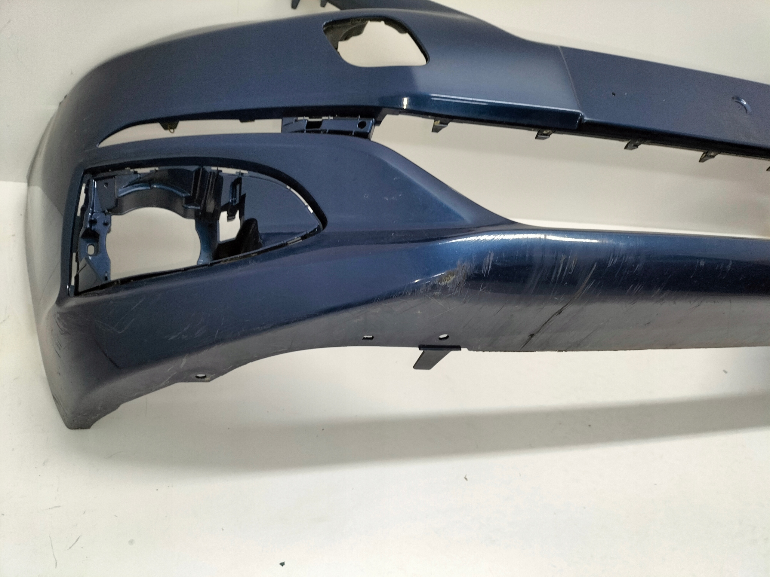 PREDNÝ NÁRAZNÍK PEUGEOT 301 LIFT 17-