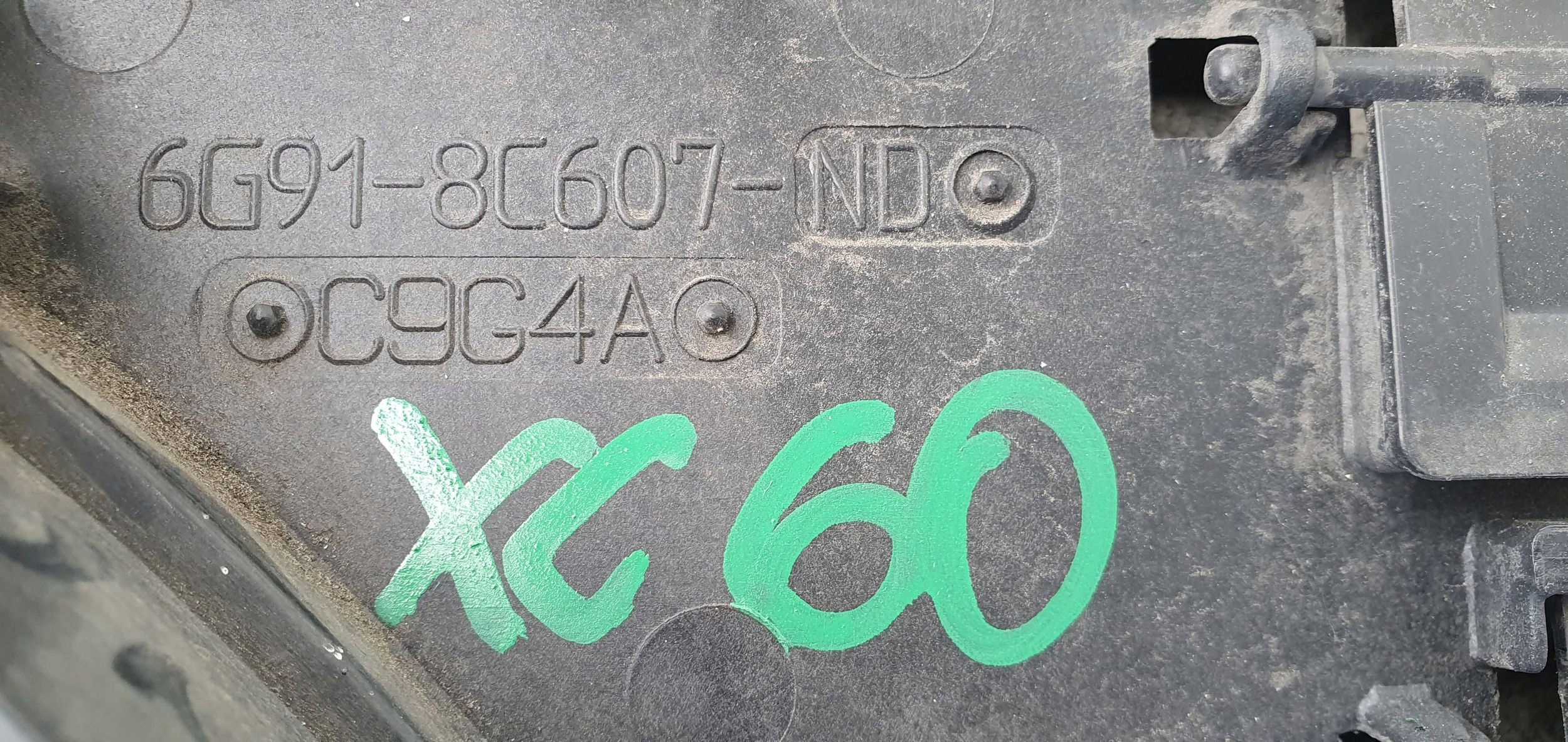 Volvo XC60 6G91-8C607-ND 2.4d VENTILATOR CHLADICA