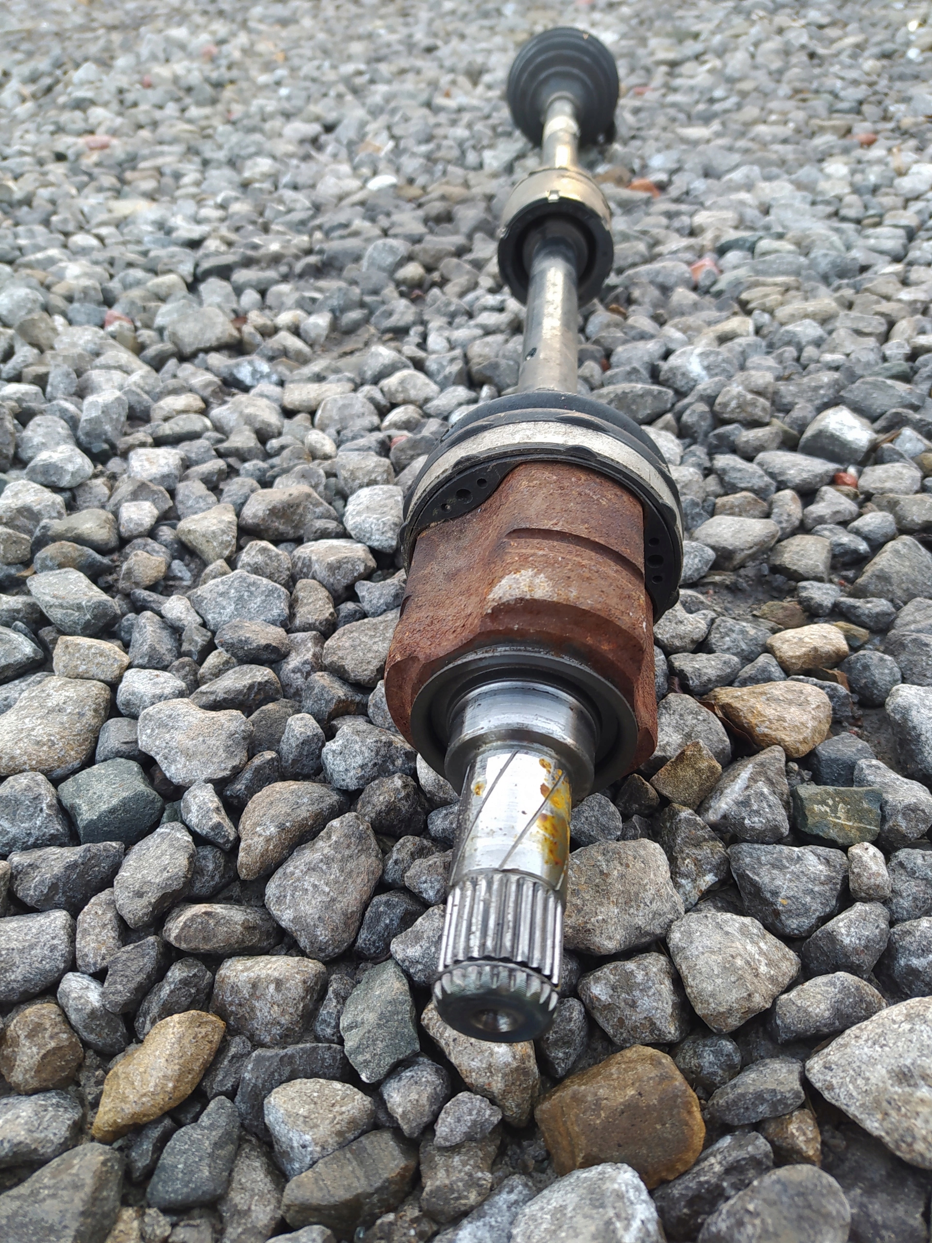 OPEL CORSA E 1.4 16V PRAVA PREDNA POLOOS 13149829