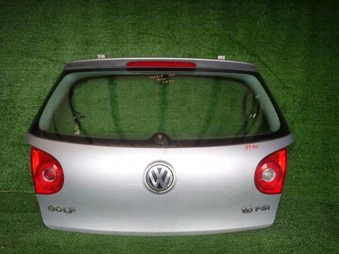 VW GOLF V HB ZADNÁ KAPOTA