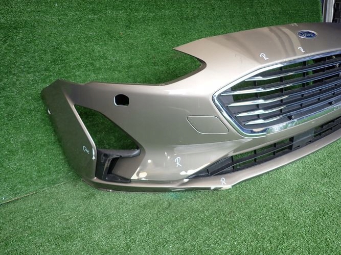 FORD FOCUS MK4 IV 18- PREDNÝ NÁRAZNÍK