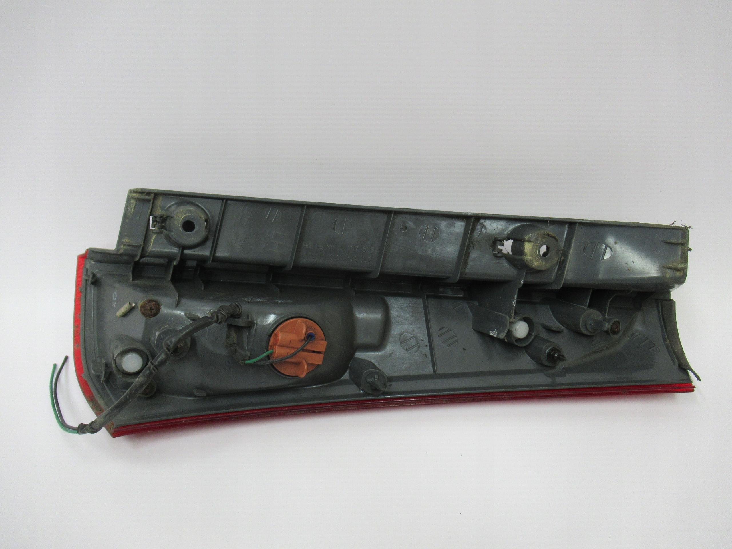 LAVE ZADNE SVETLO VRCHNA KIA CEED I KOMBI