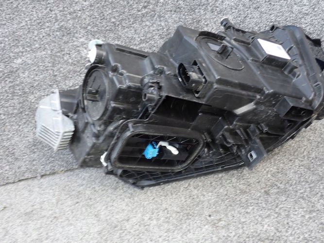 MERCEDES W247 247 GLA MULTIBEAM LIFT 19- LAVE PREDNE SVETLO