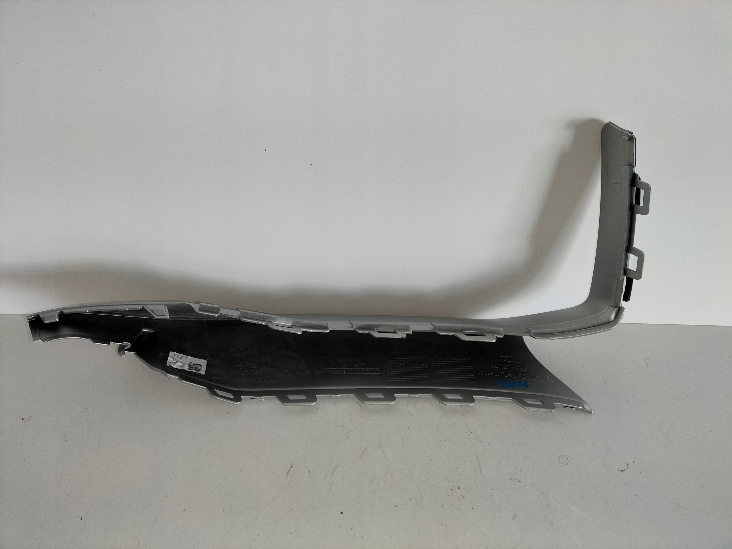 LISTA LIŠTA PREDNÉHO NÁRAZNÍKA PRAVA AUDI TT TTRS 8S0 LIFT 18-