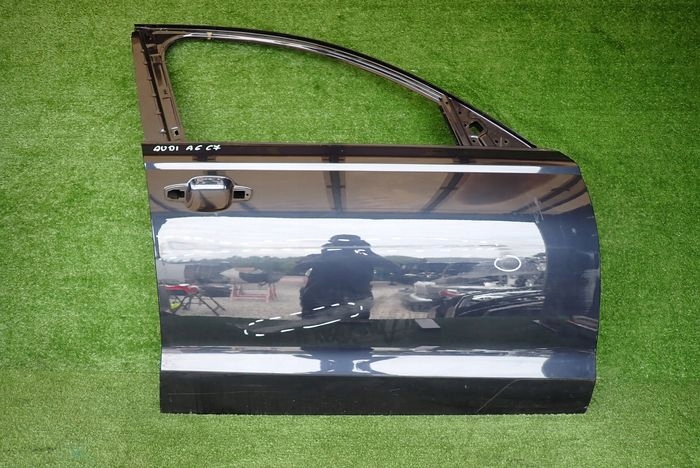 AUDI A6 C7 11- PRAVE PREDNE DVERE