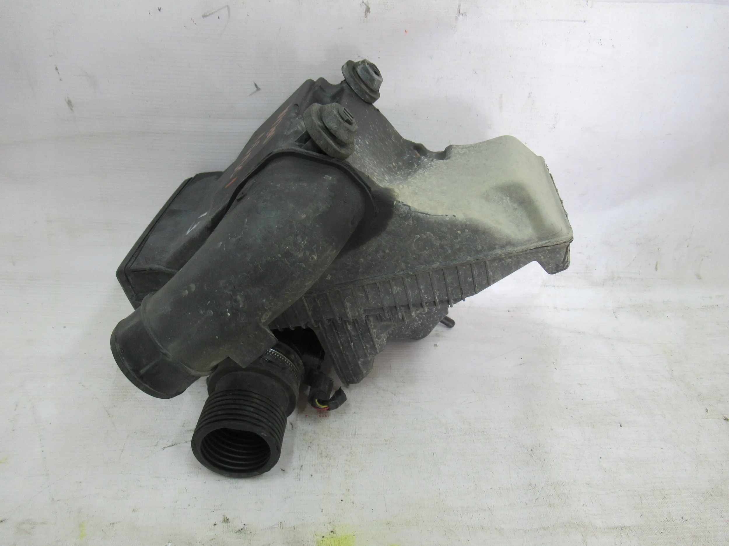 OBAL VZDUCHOVÉHO FILTERA NISSAN NV200 1.5 DCI