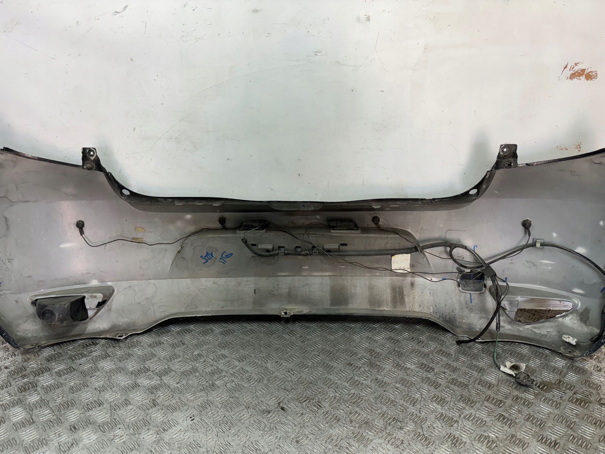 ZADNÝ NÁRAZNÍK RENAULT CLIO III 3 HB LIFT 09-