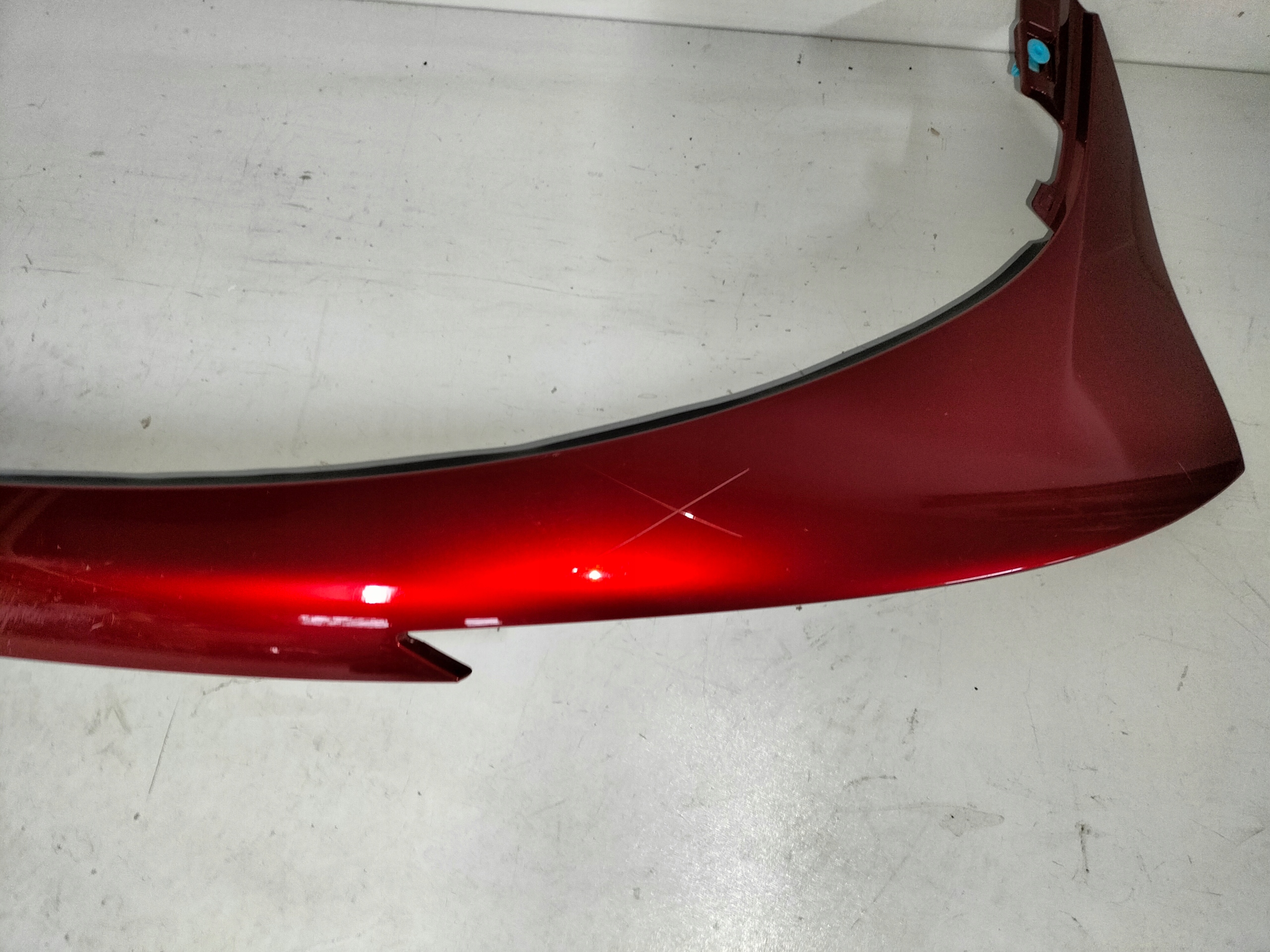BLENDA LISTA LISTA ZADNEJ KAPOTY MAZDA CX30 CX-30 19-