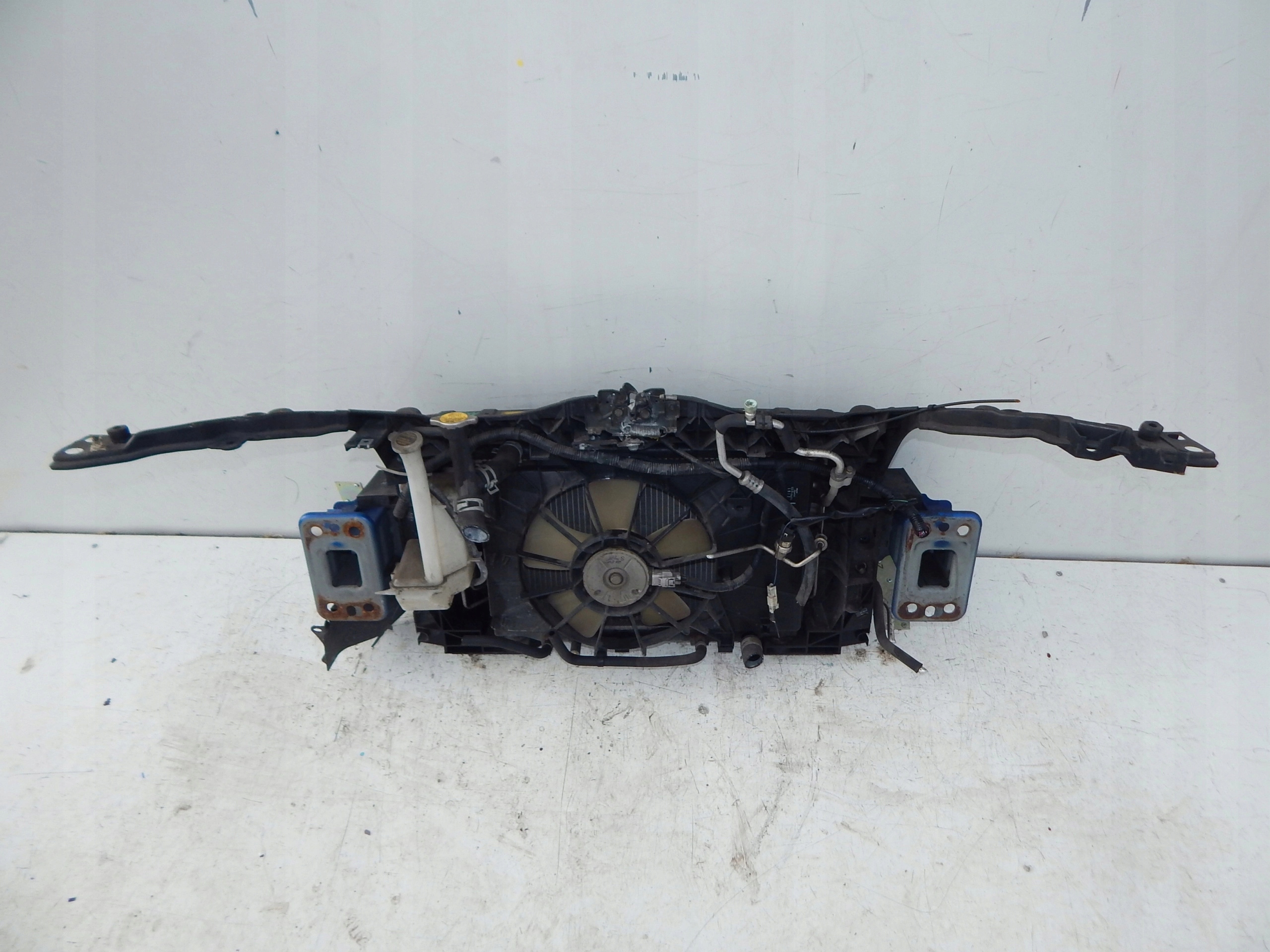 mazda 2 II 02-07 sport 1.5 PREDNE CELO