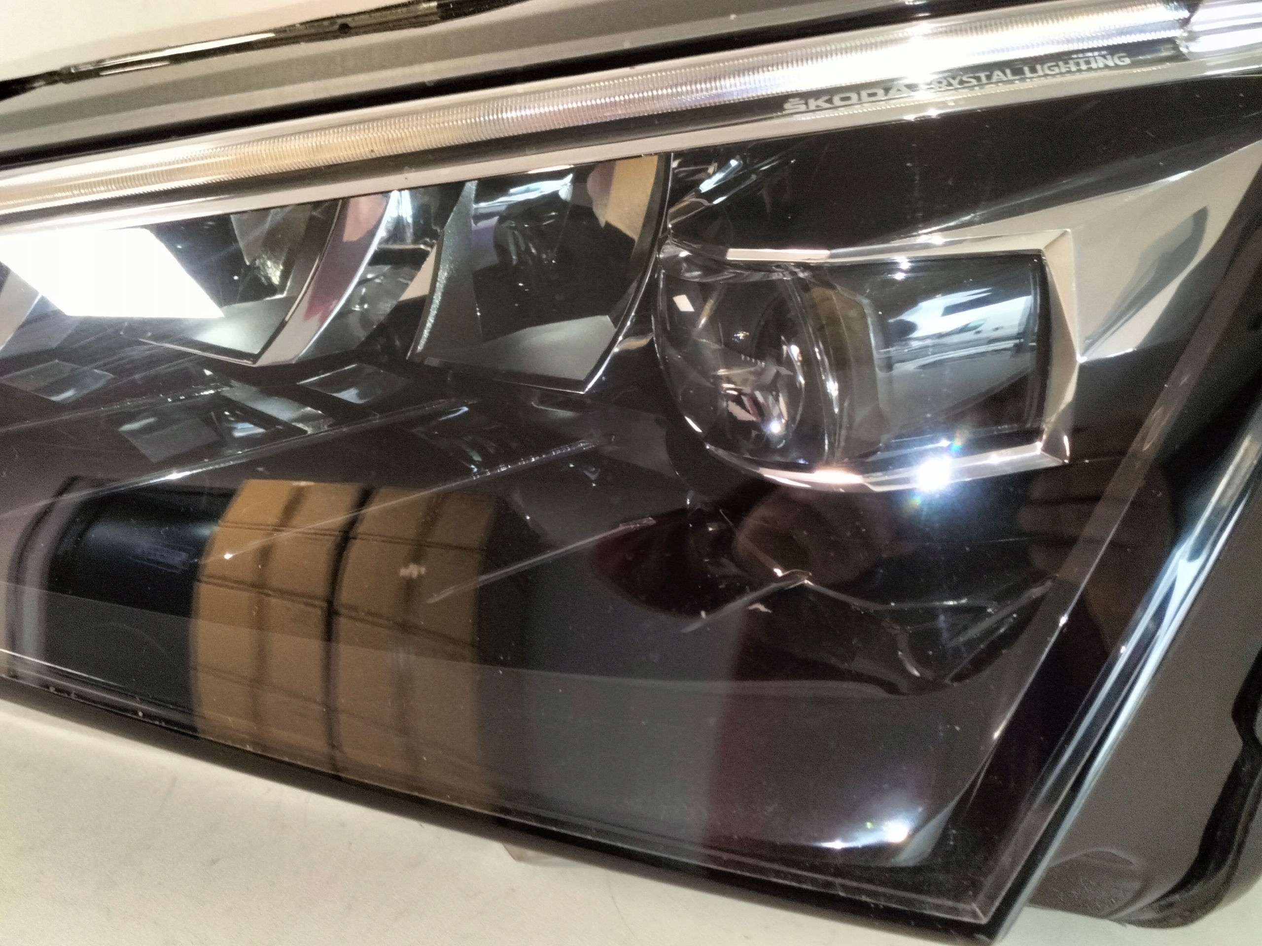 LAVE PREDNE SVETLO SKODA SCALA 19- FULL LED CRYSTAL LIGHTING