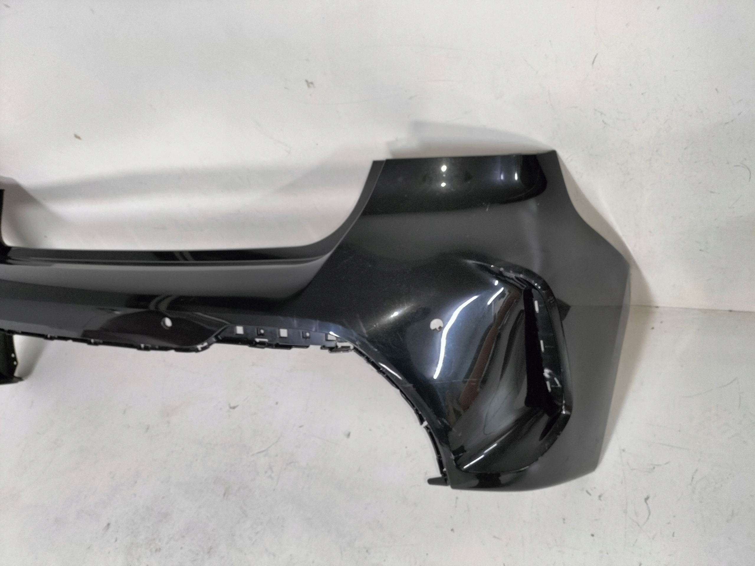 ZADNÝ NÁRAZNÍK BMW 1 F40 19- M-PAKET