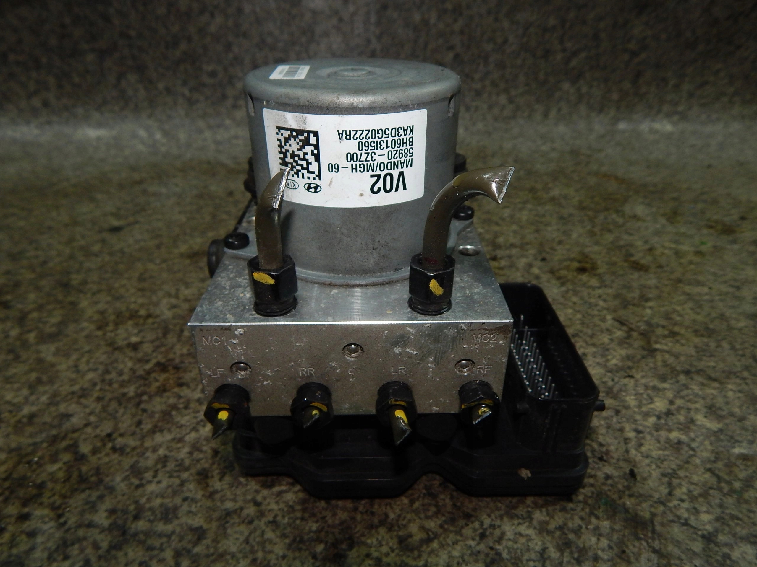 HYUNDAI I40 LIFT 1.7 CRDI 058920-3Z700 KOCKA ABS