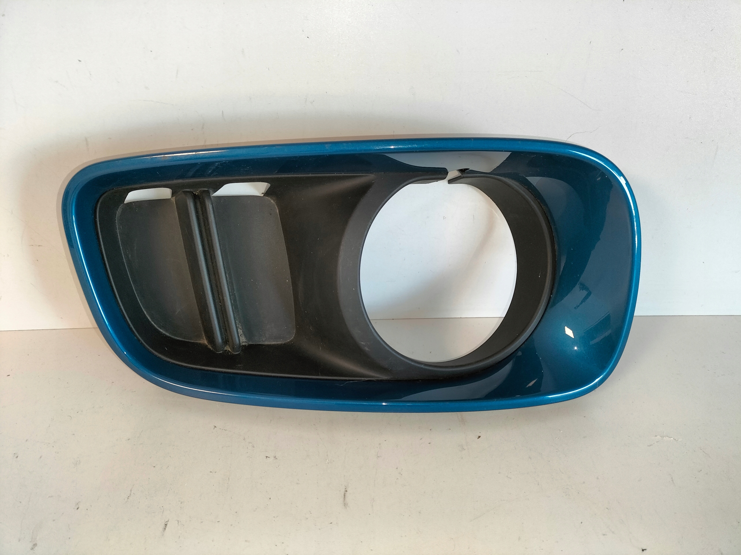 KRYTKA MRIEZKA PREDNEHO NARAZNIKA PRAVA MINI COUNTRYMAN F60 17-