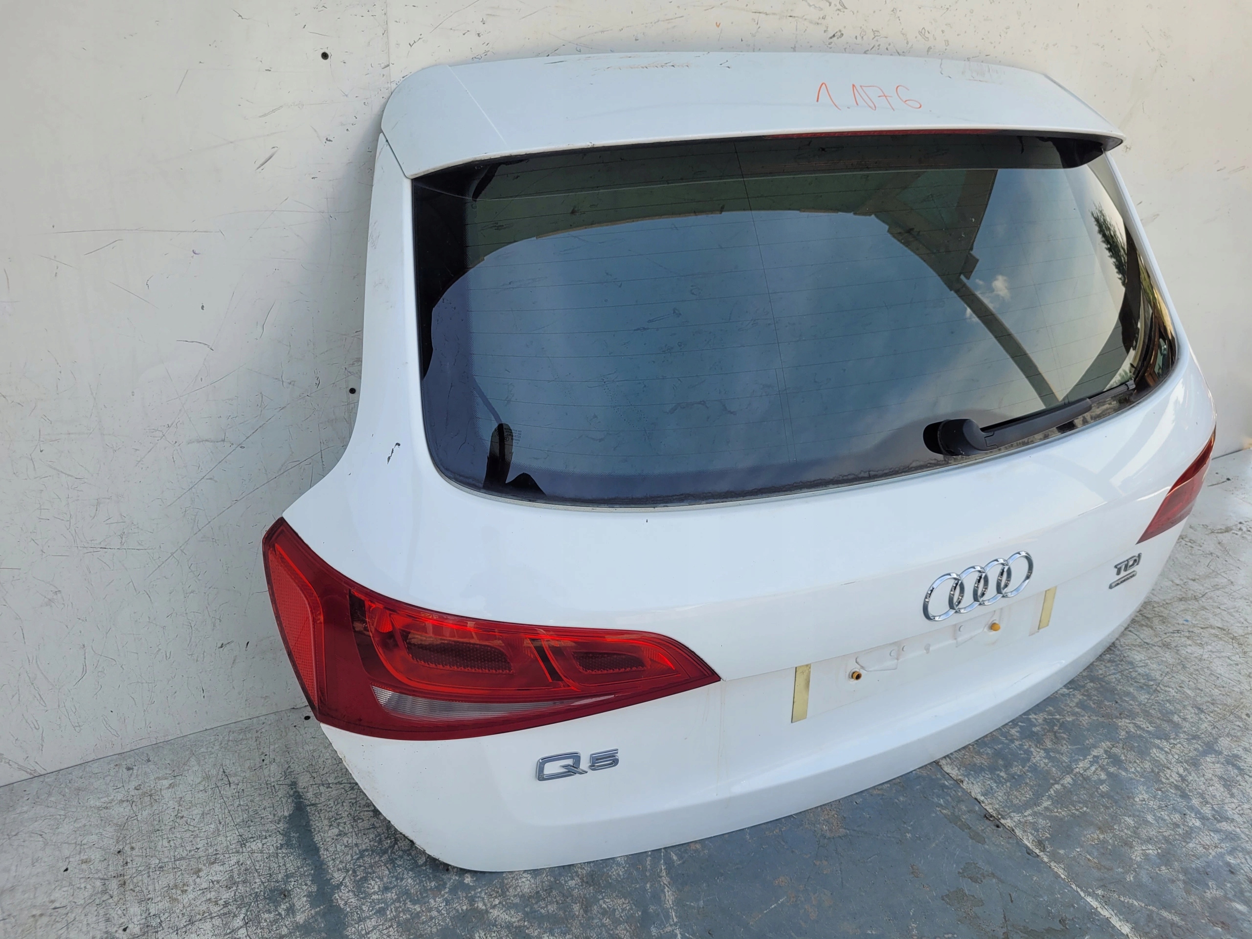 AUDI Q5 8R ZADNÁ KAPOTA