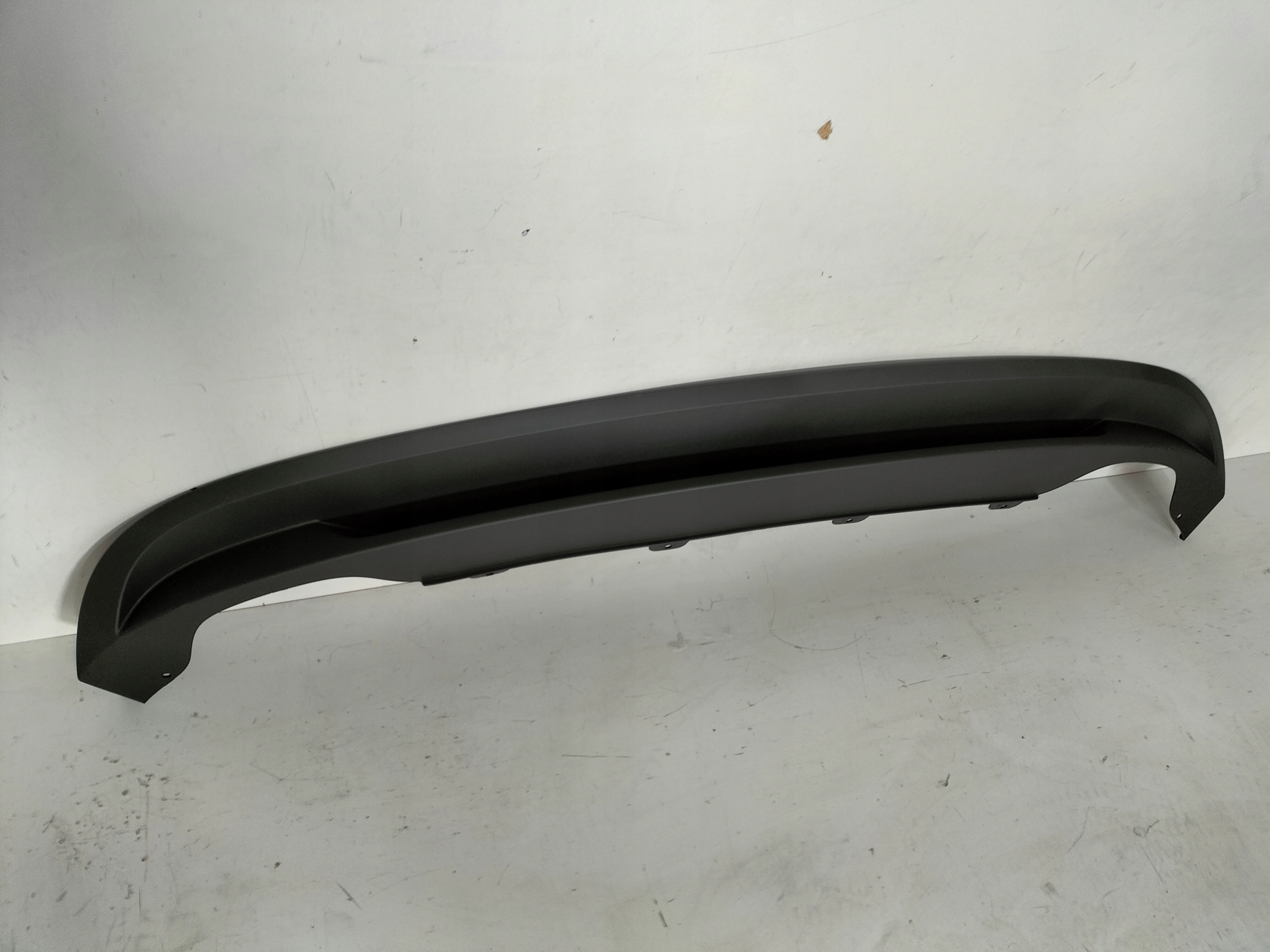 SPOJLER LIŠTA ZADNÉHO NÁRAZNÍKA SKODA OCTAVIA IV 19- KOMBI