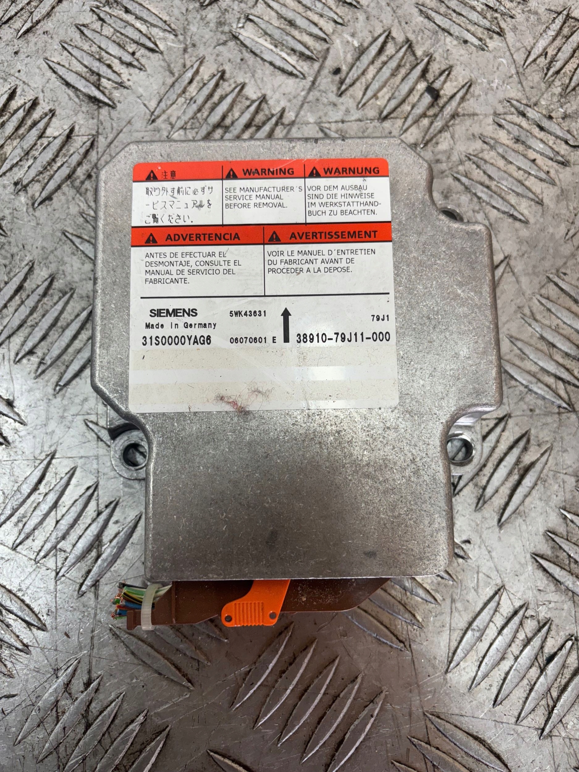 RIADIACA JEDNOTKA RIADIACA JEDNOTKA AIRBAGOV FIAT SEDICI SX4 38910-79J11-000
