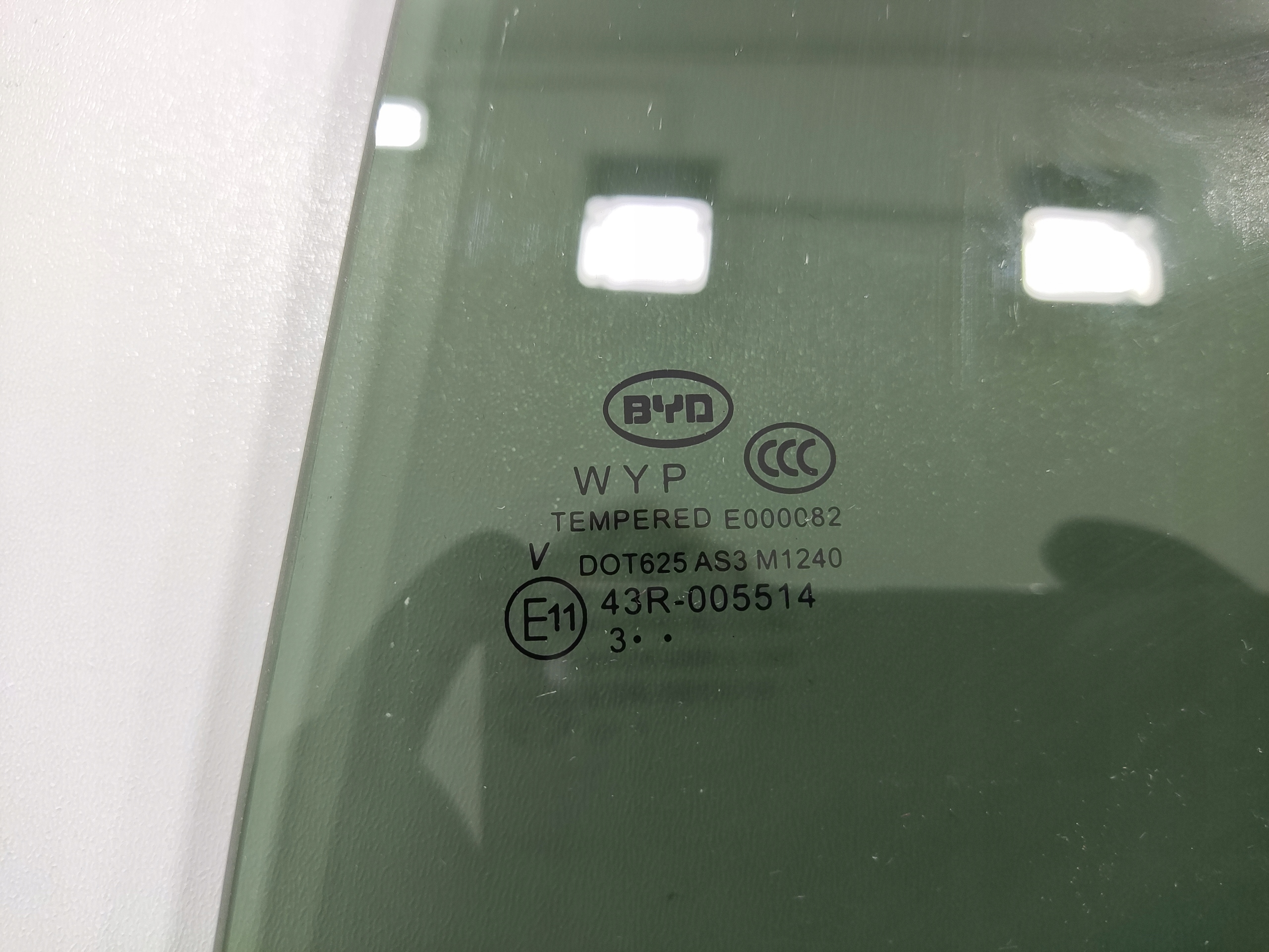 SKLO ĽAVÝCH ZADNÝCH DVERÍ BYD SEAL 2024-2025