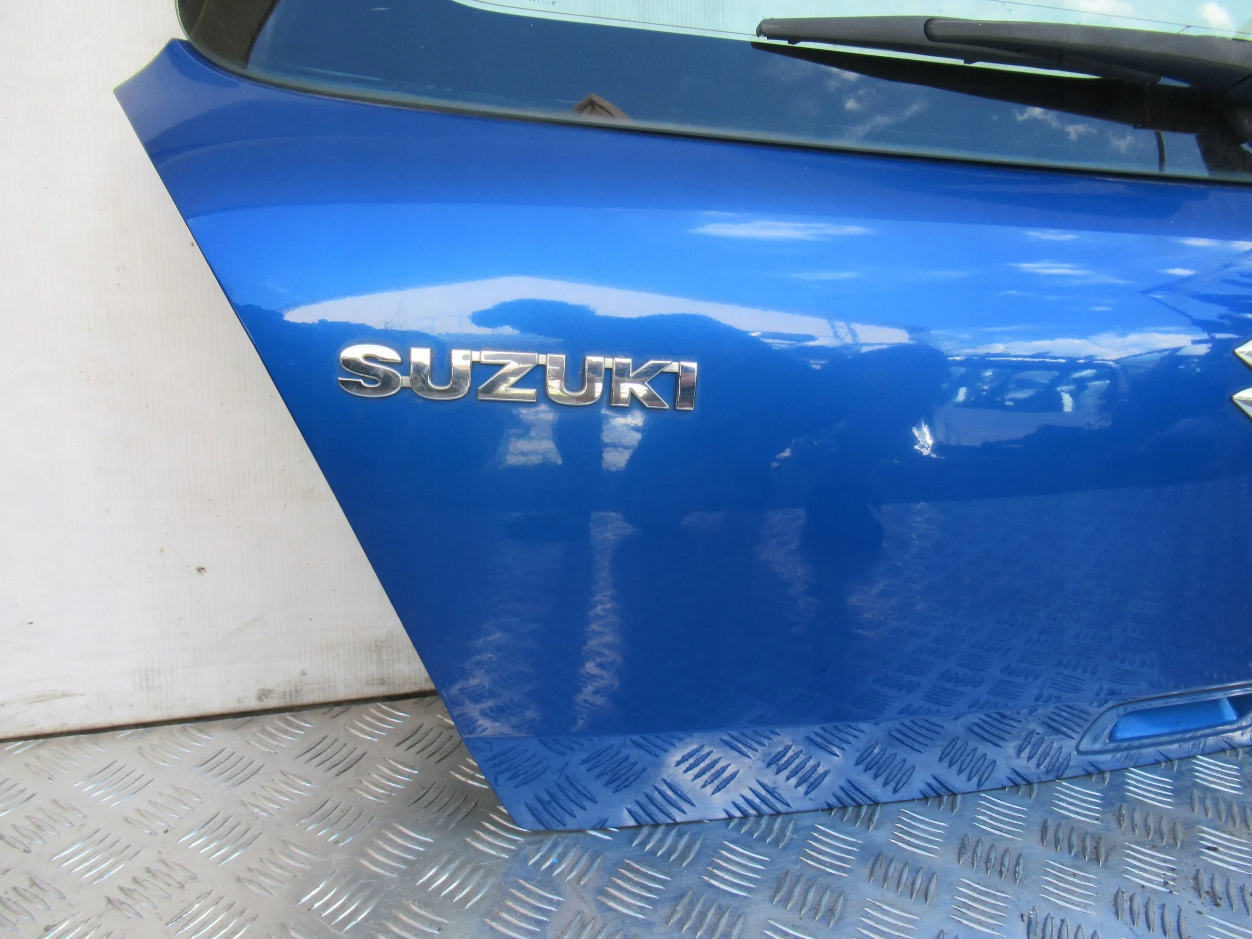 ZADNÁ KAPOTA SUZUKI SWIFT MK6