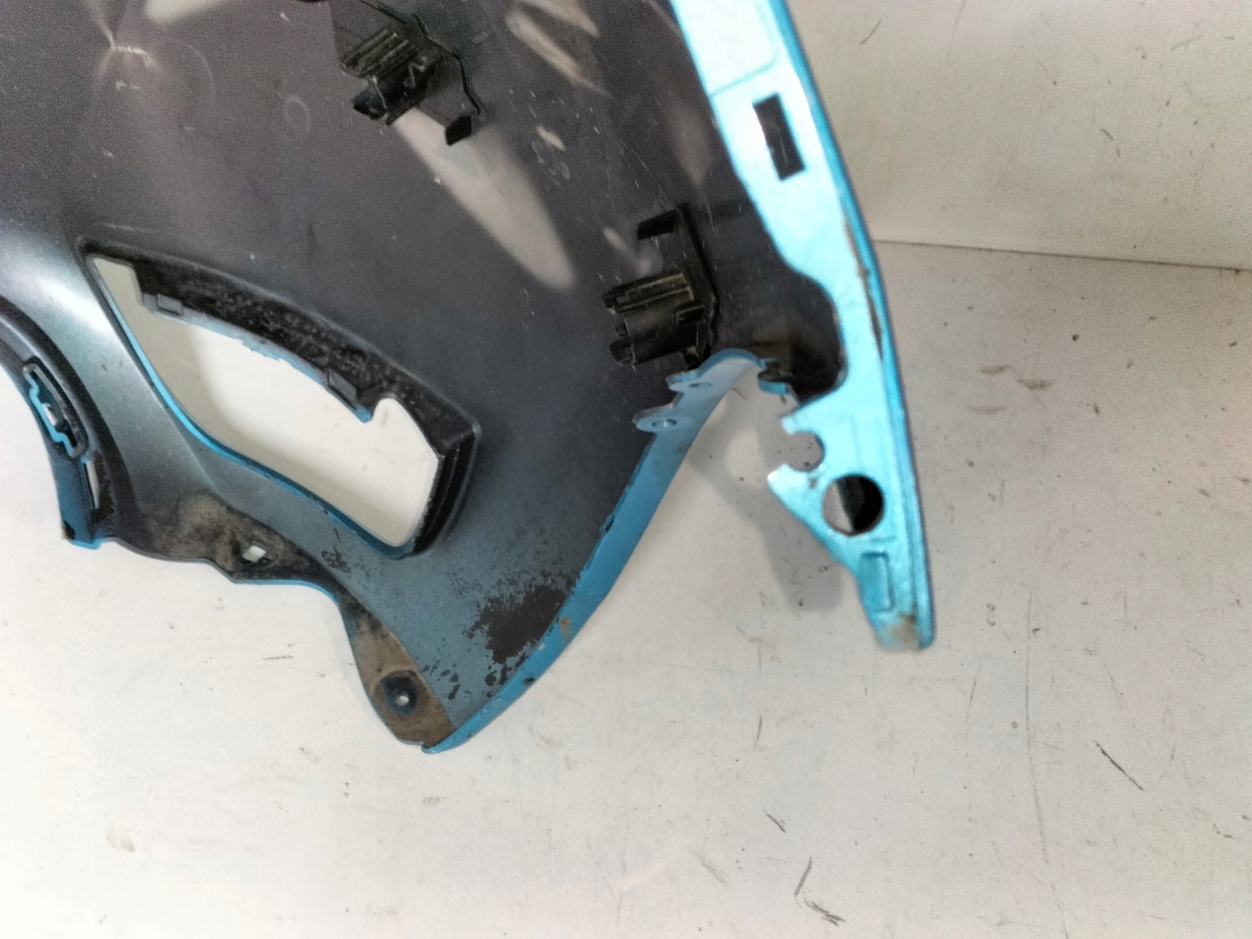 ZADNÝ NÁRAZNÍK RENAULT ZOE 12-
