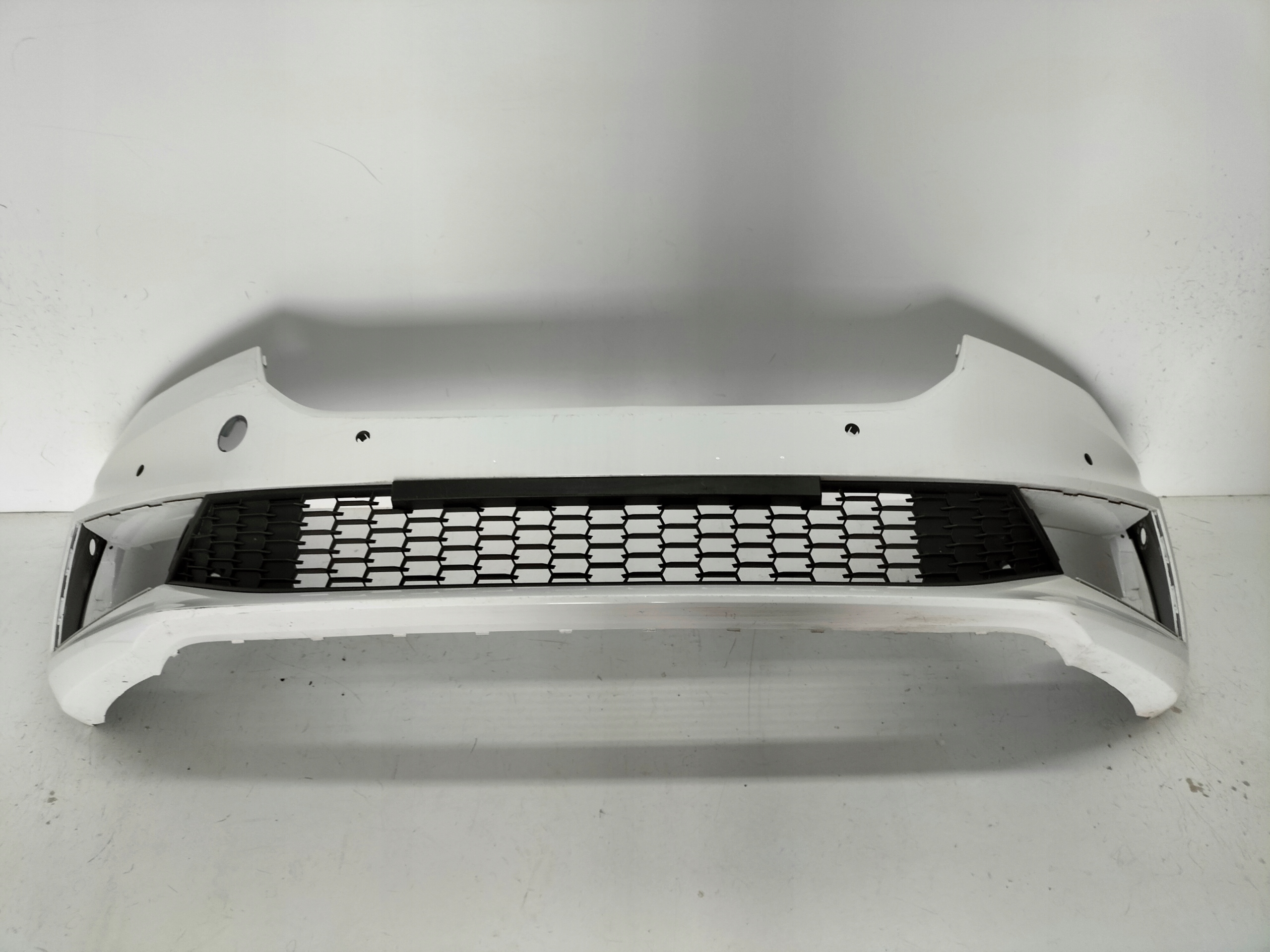 PREDNÝ NÁRAZNÍK SKODA FABIA 4 IV 21-