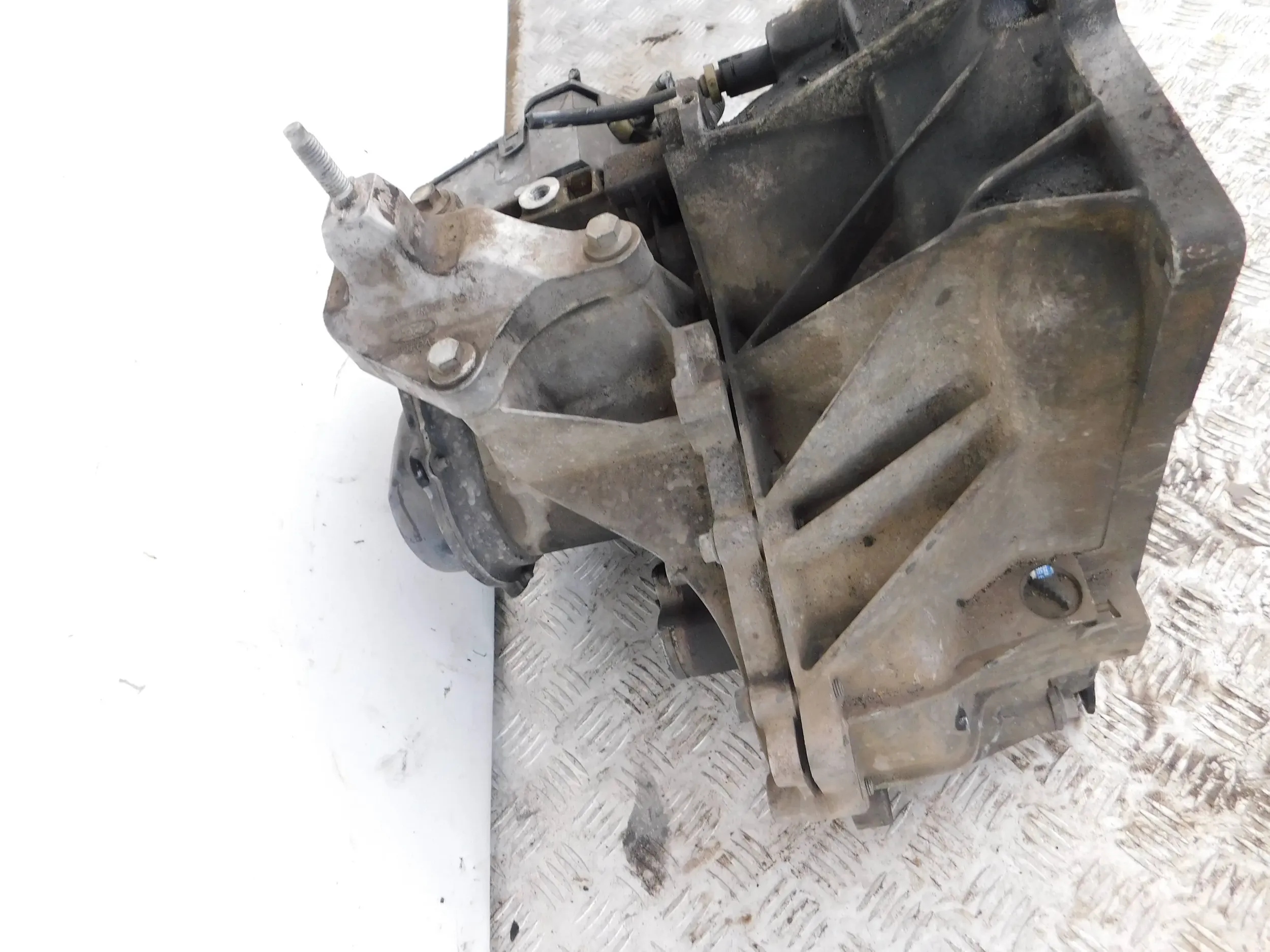 PREVODOVKA 2N1R7002ED 1.4 TDCI FORD FIEST MK7