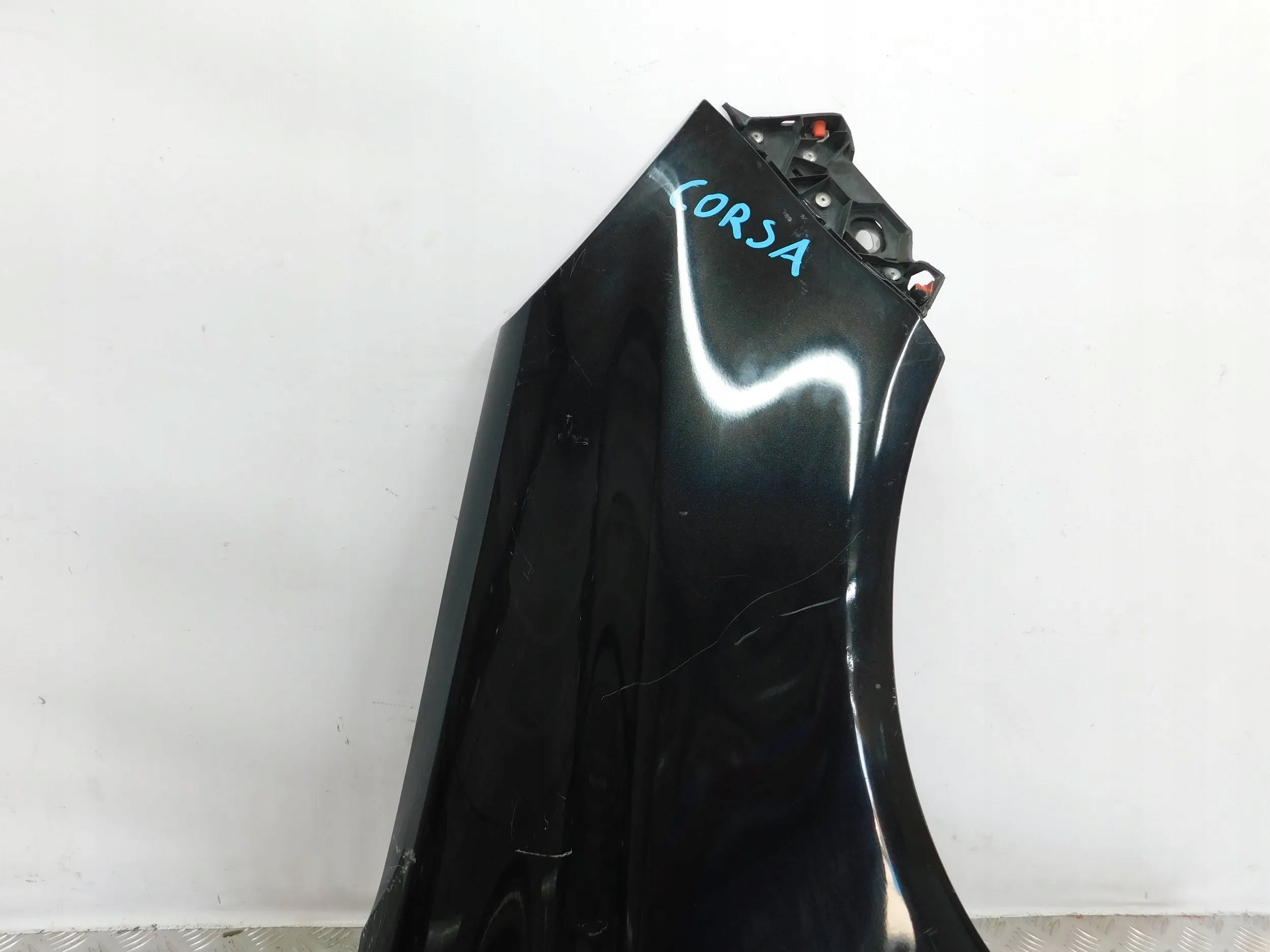 PRAVY PREDNY BLATNIK OPEL CORSA D