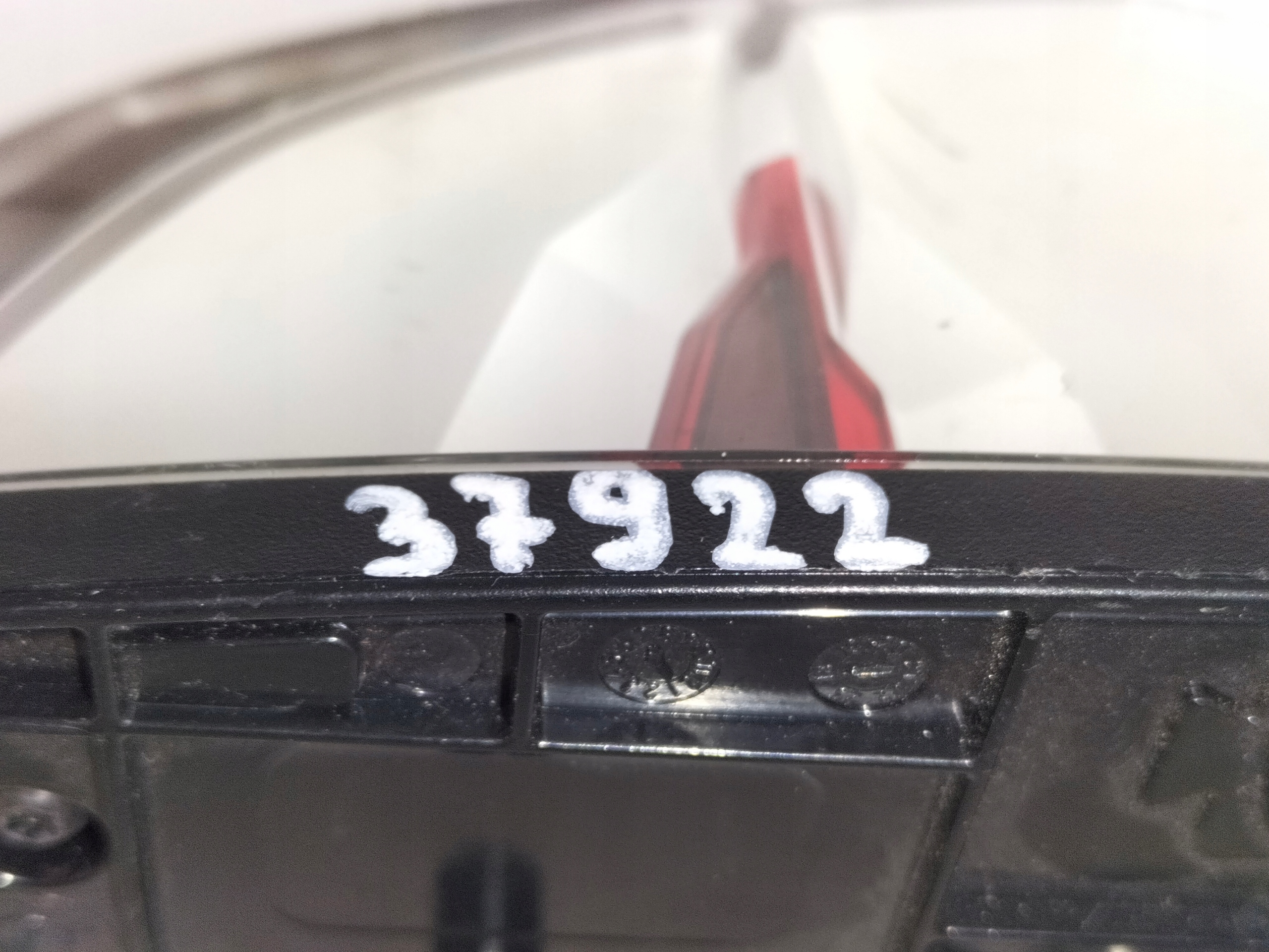 ZADNE SVETLO MOTOR BMW K02 K03 K09 K21 K22 K23 K33 K49 K50 K51 13- LED