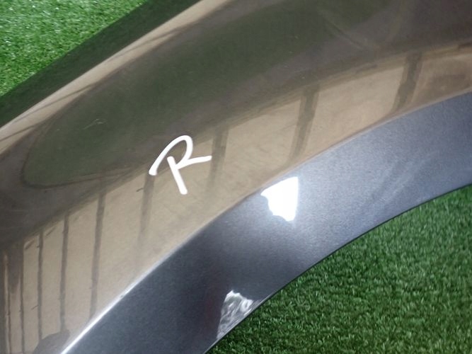 VW GOLF VII LIFT 17- ĽAVÝ PREDNÝ BLATNÍK