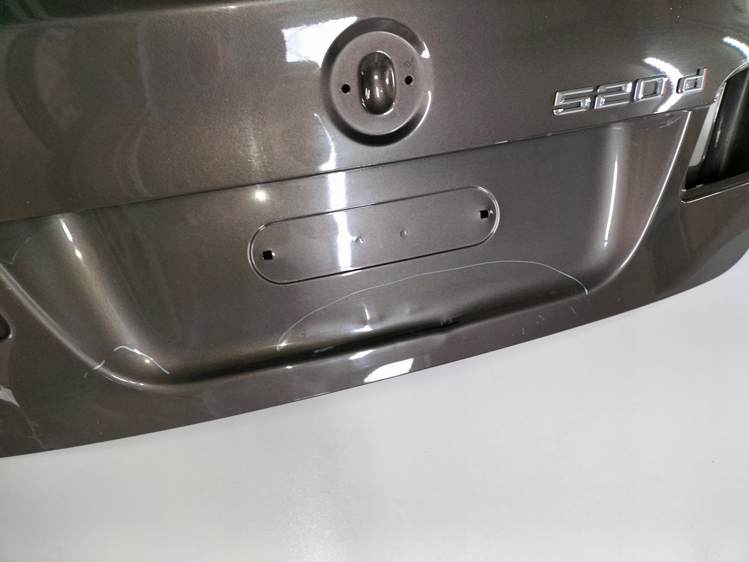 ZADNÁ KAPOTA BMW 5 F10 10-17 SEDAN