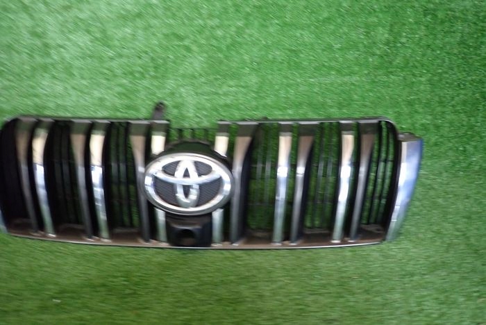 TOYOTA LAND CRUISER J150 09-13 MRIEZKA LISTA