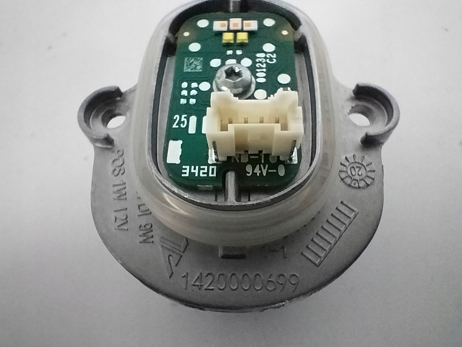 MENIČ NAPÄTIA MODUL LED VW SKODA 1420000699