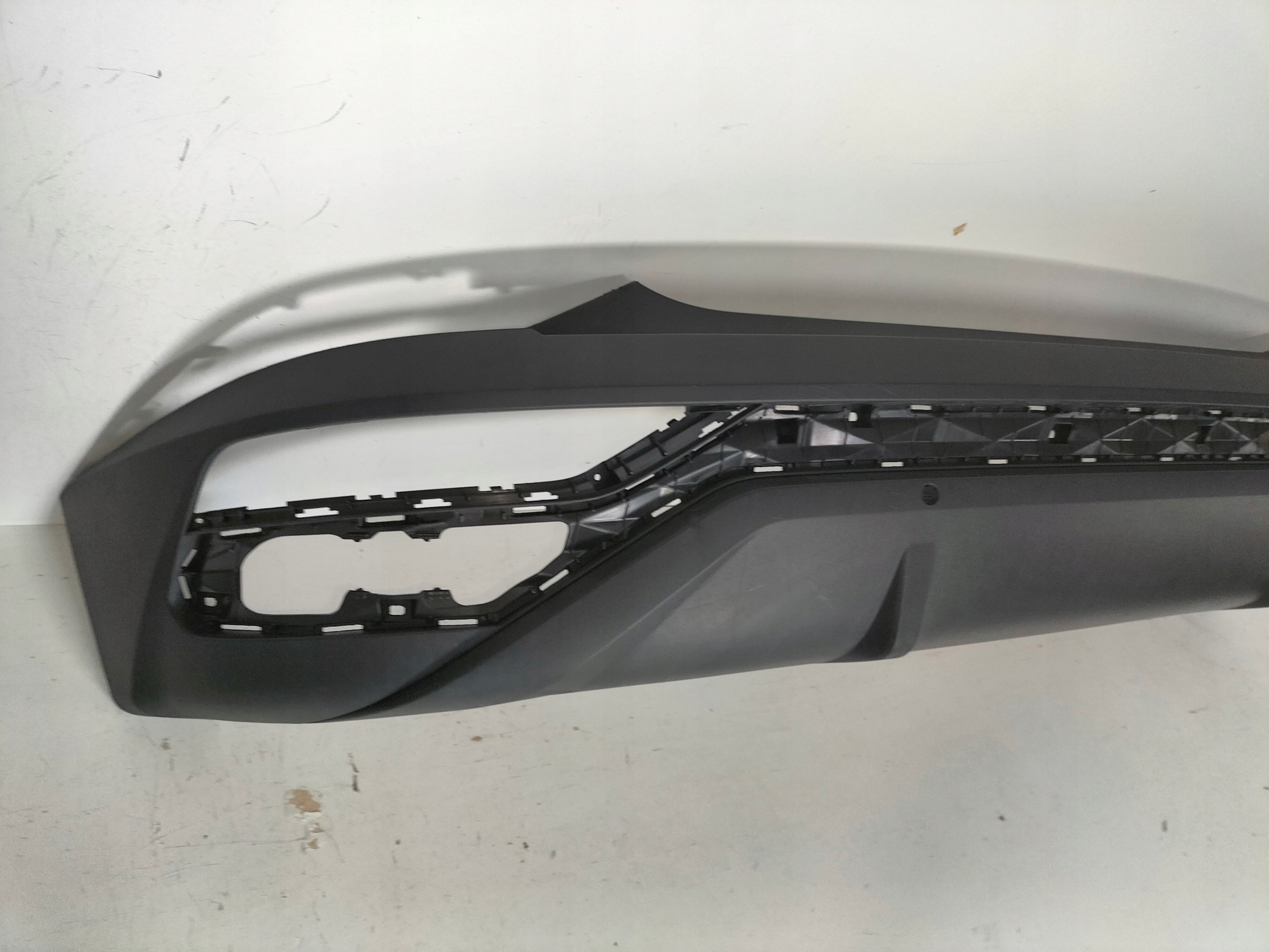 ZADNÝ NÁRAZNÍK HYUNDAI TUCSON 4 IV 20-