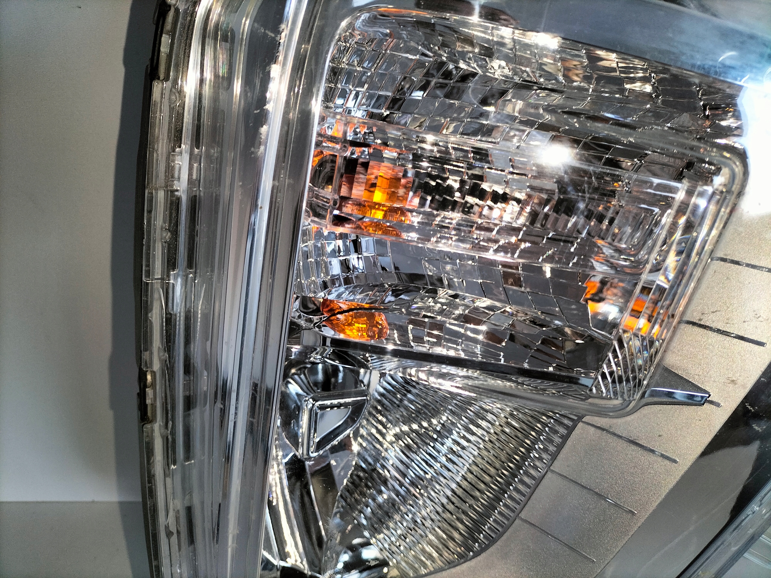 PRAVA HMLOVKA MITSUBISHI ECLIPSE CROSS 17-