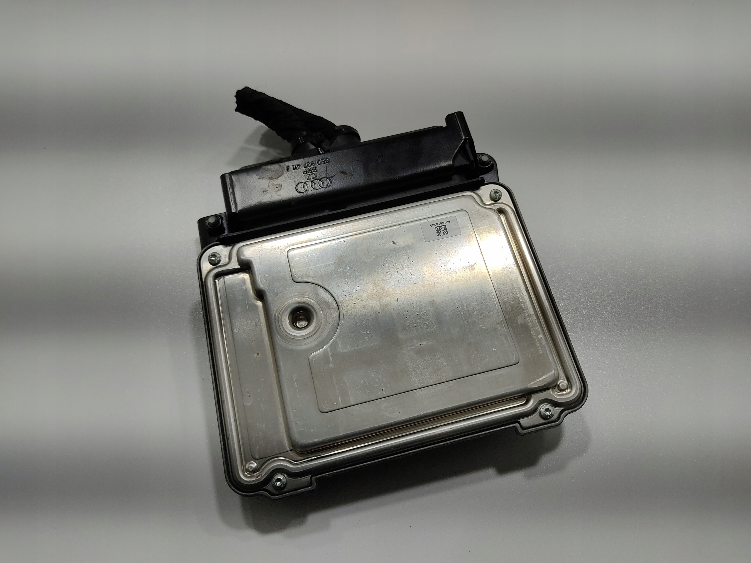 RIADIACA JEDNOTKA MOTORA AUDI TT 8J 2.0 TDI 0281016896 03L906018DT 06-14