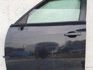 Opel Zafira C LAVE PREDNE DVERE Opel Zafira C LAVE PREDNE DVERE